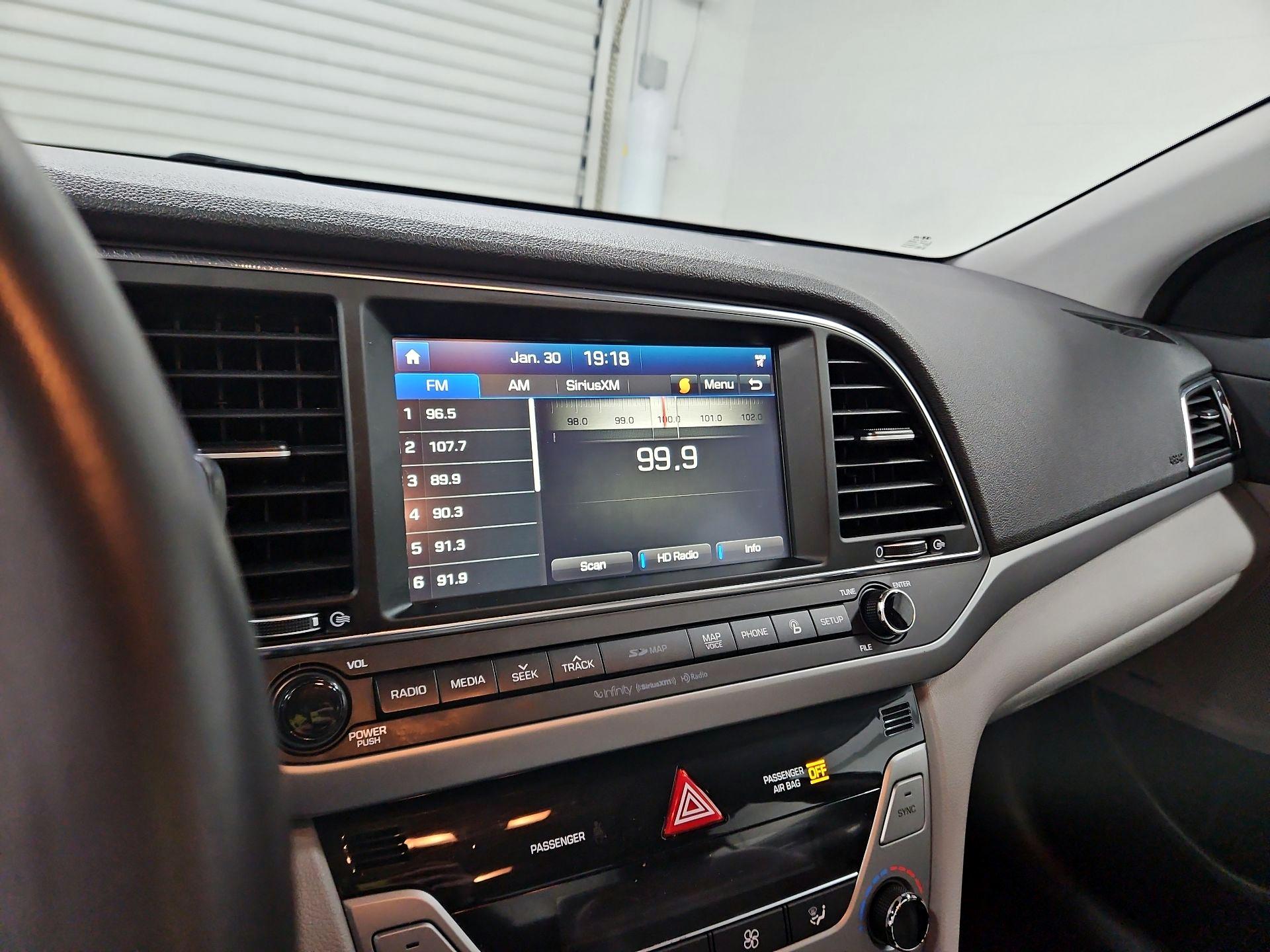 Thumbnail: 2017 Hyundai Elantra - 16