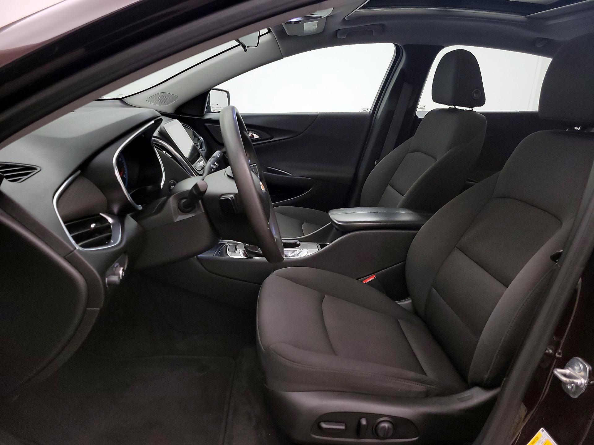 Thumbnail: 2020 Chevrolet Malibu - 11