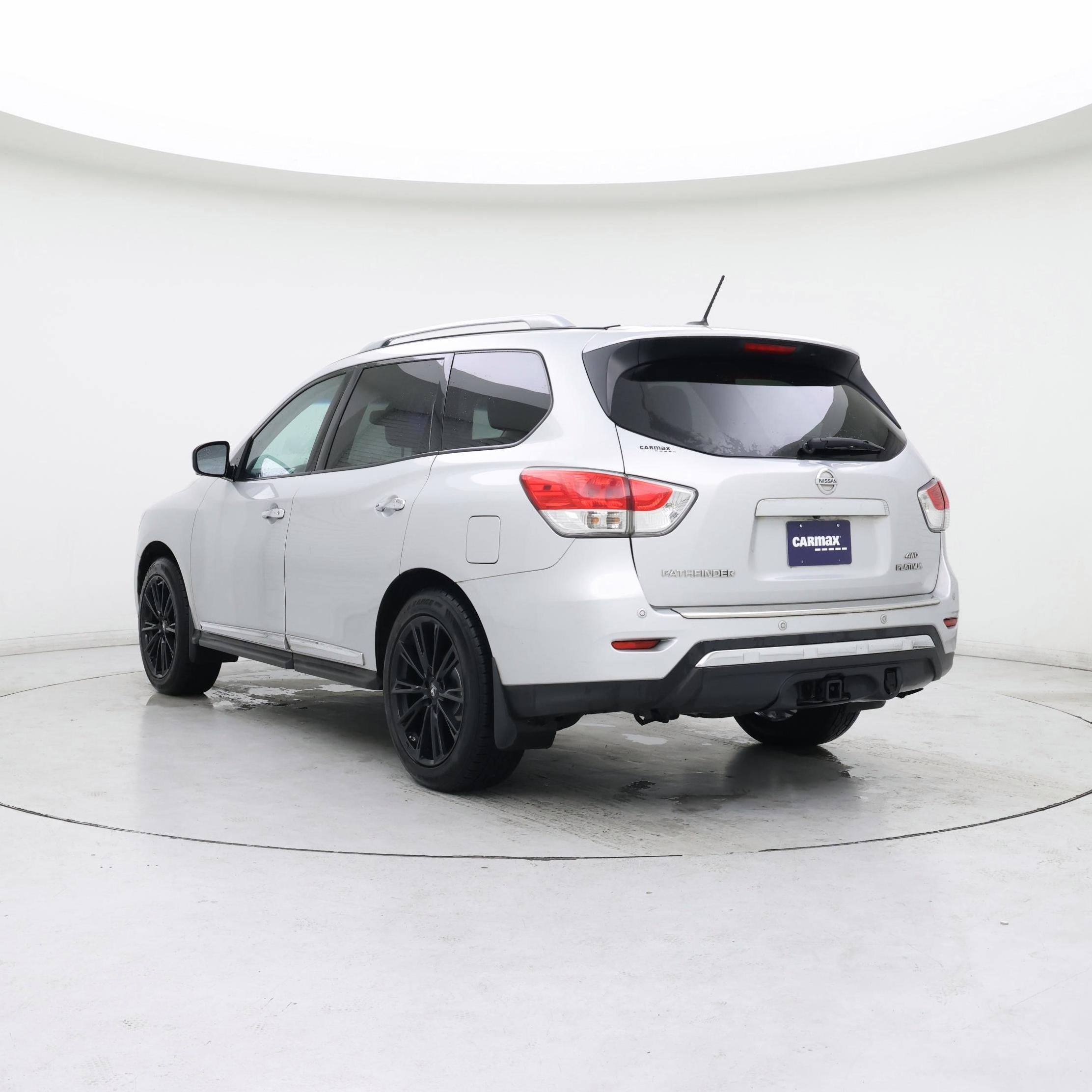 Thumbnail: 2016 Nissan Pathfinder - 2