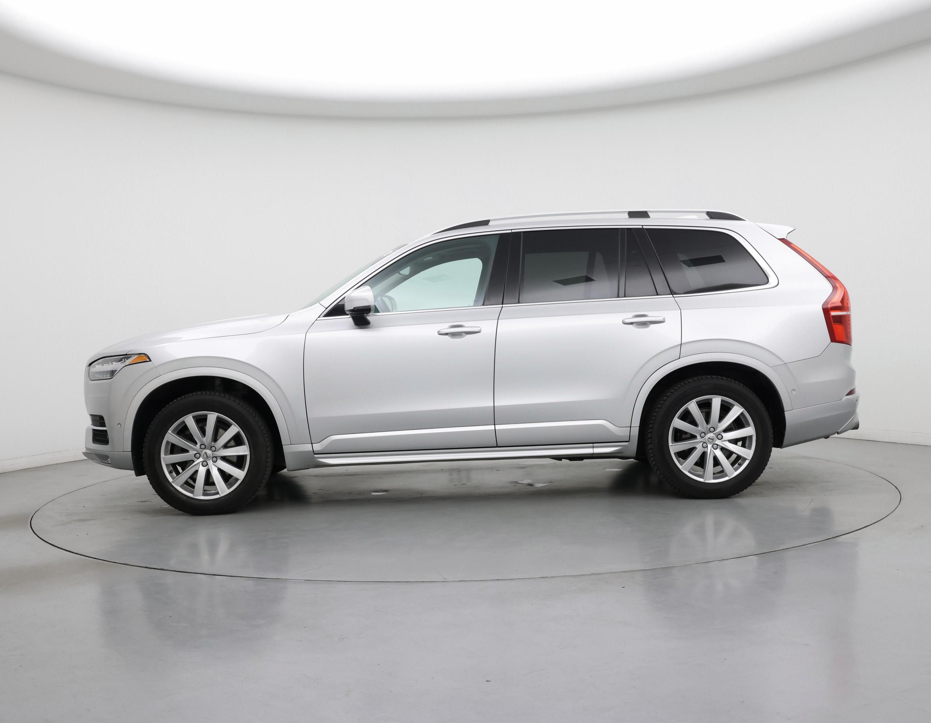 Thumbnail: 2018 Volvo XC90 - 3