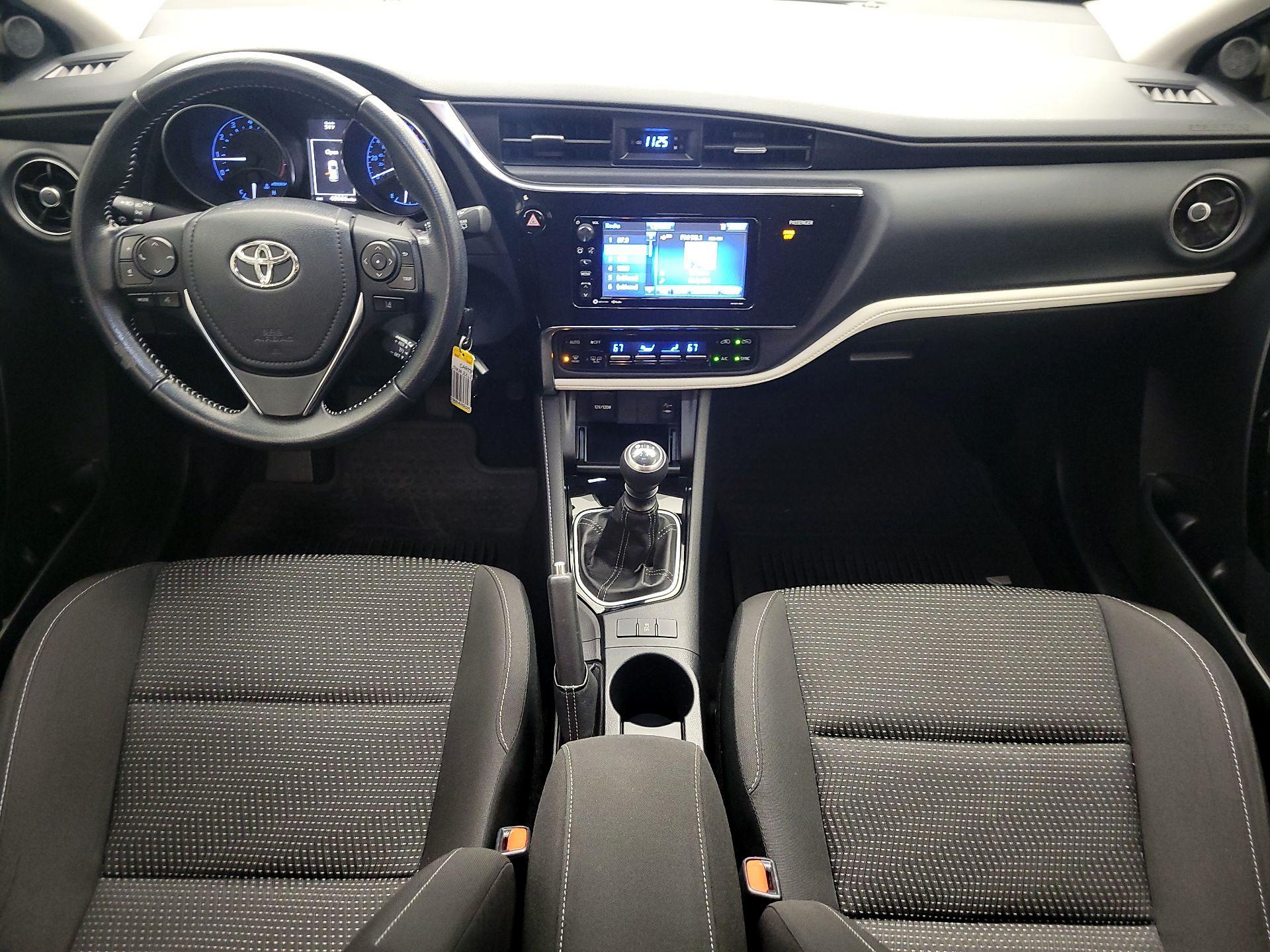 Thumbnail: 2018 Toyota Corolla iM - 9