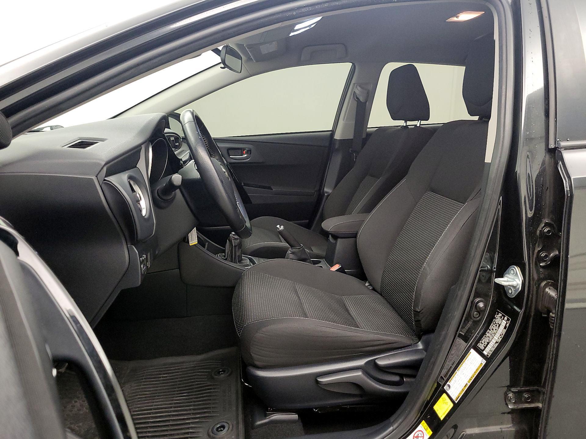 Thumbnail: 2018 Toyota Corolla iM - 11