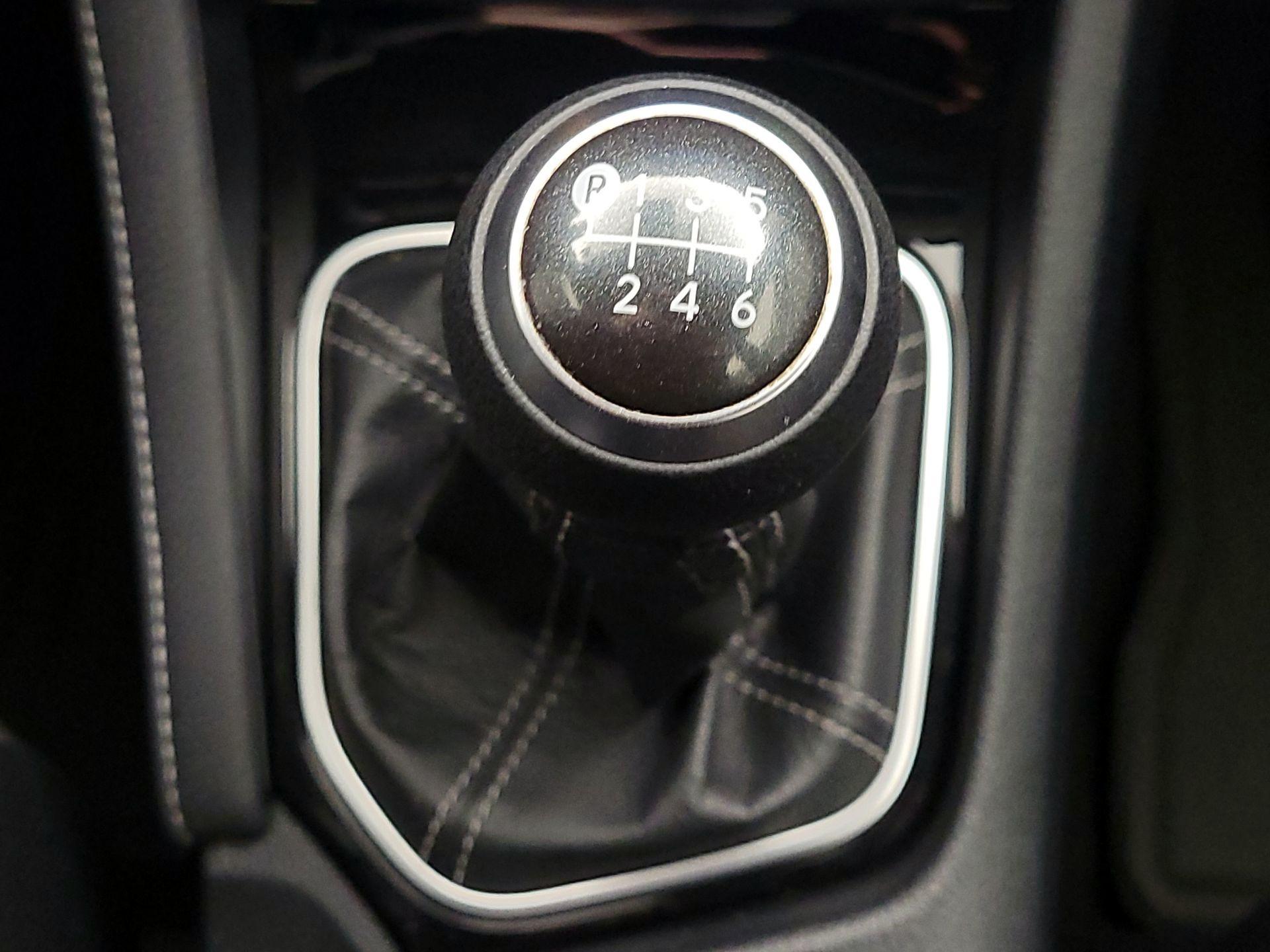 Thumbnail: 2018 Toyota Corolla iM - 17