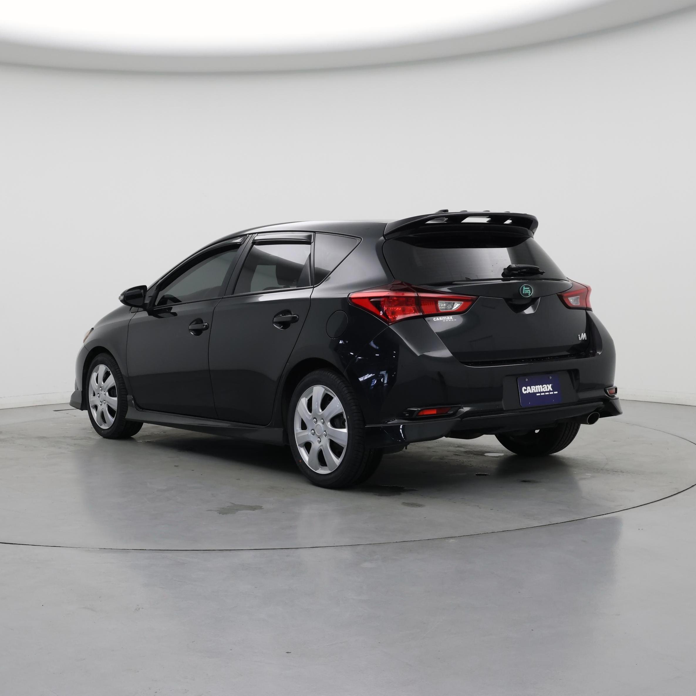 Thumbnail: 2018 Toyota Corolla iM - 2