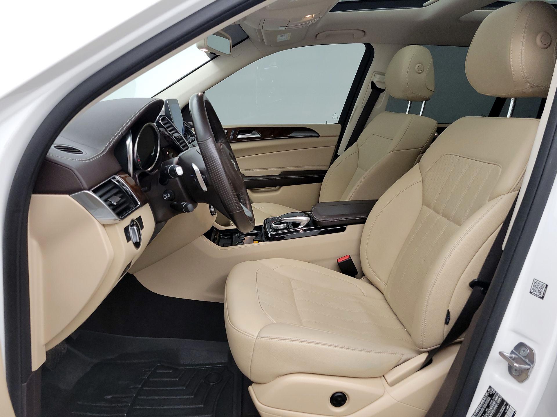 Thumbnail: 2019 Mercedes-Benz GLS - 11