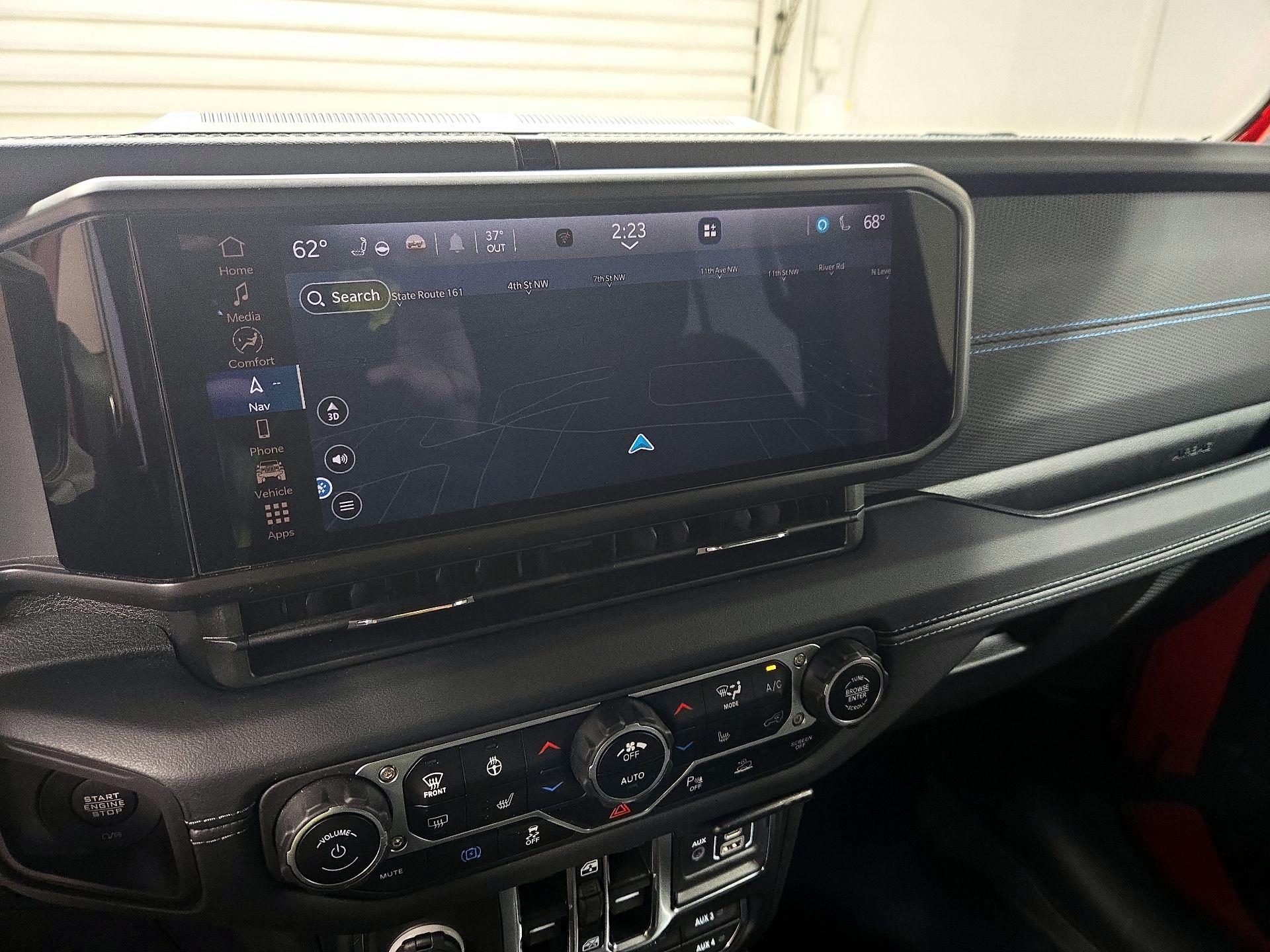 Thumbnail: 2024 Jeep Wrangler - 14