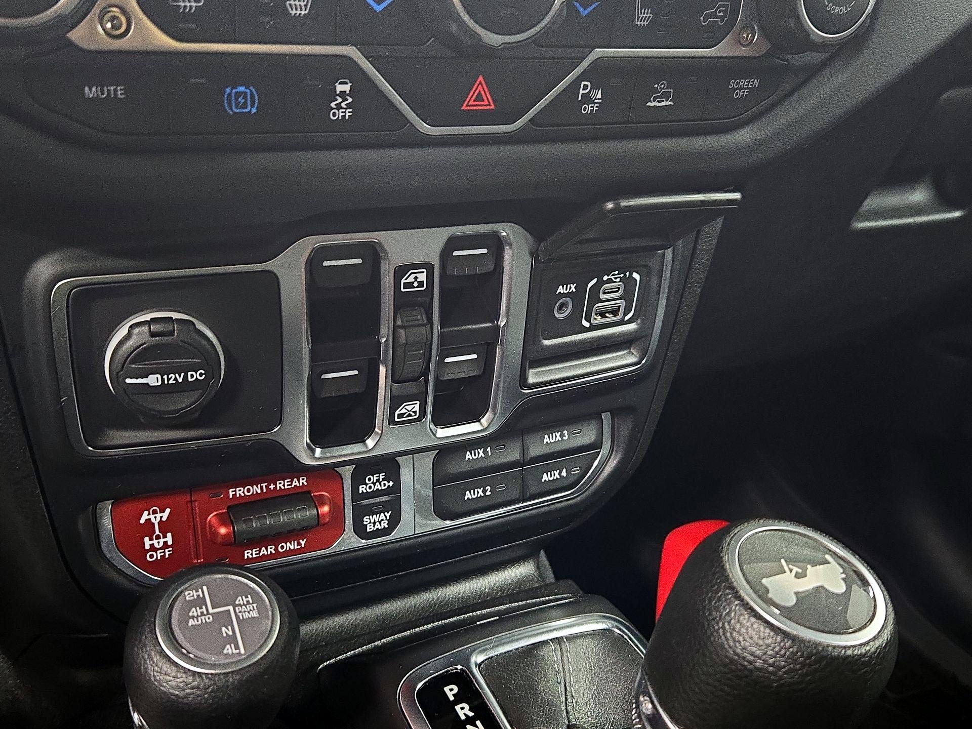 Thumbnail: 2024 Jeep Wrangler - 19