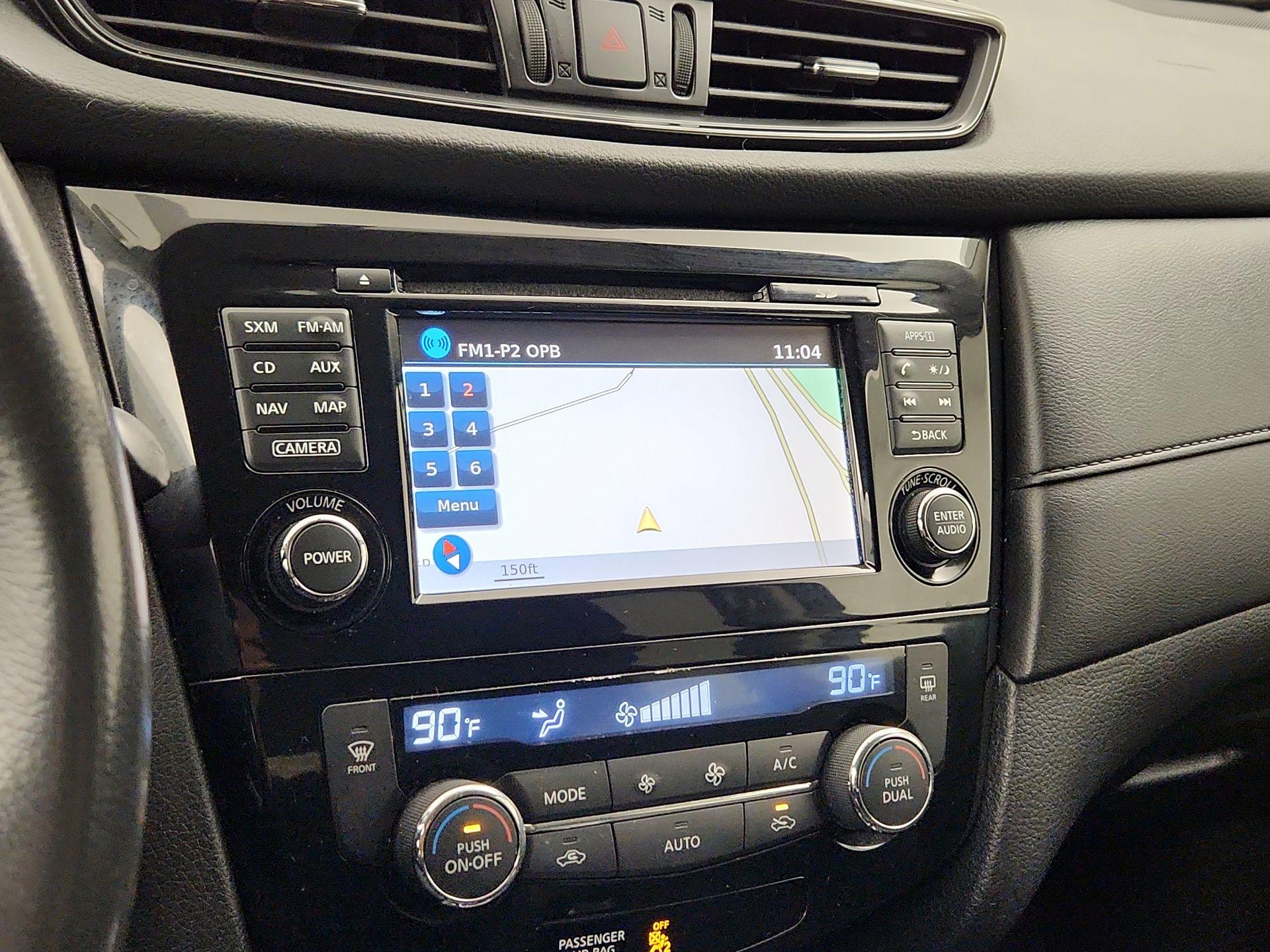 Thumbnail: 2017 Nissan Rogue - 14