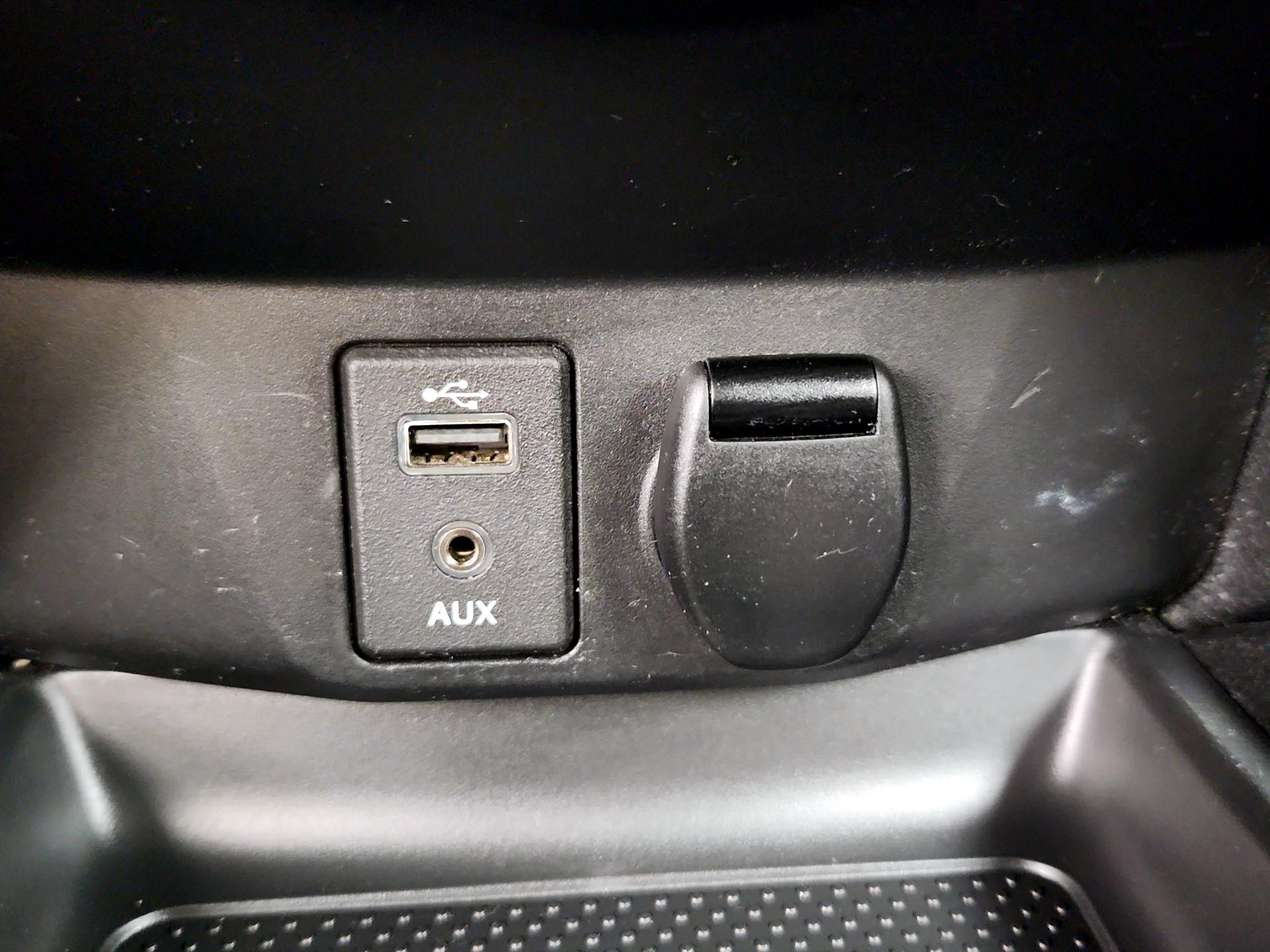 Thumbnail: 2017 Nissan Rogue - 19