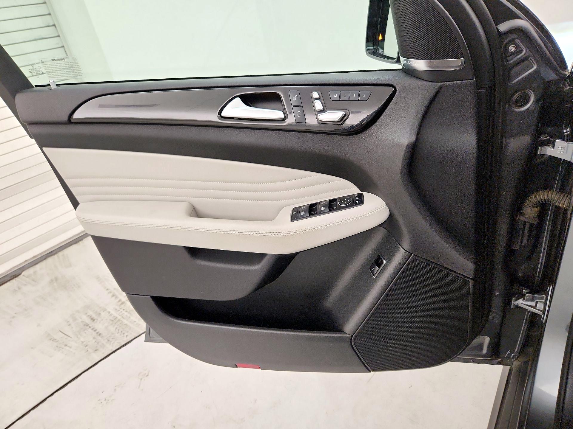 Thumbnail: 2019 Mercedes-Benz GLE - 12