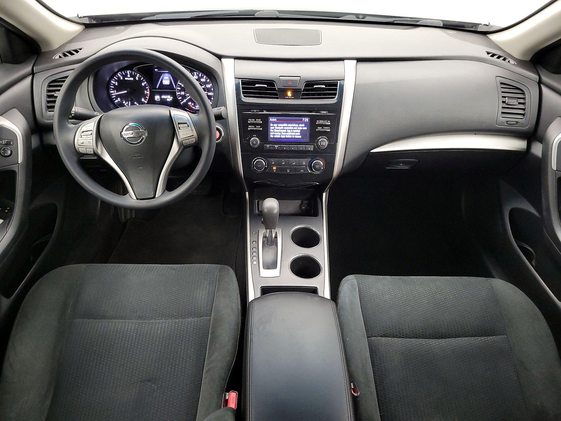 Thumbnail: 2015 Nissan Altima - 9