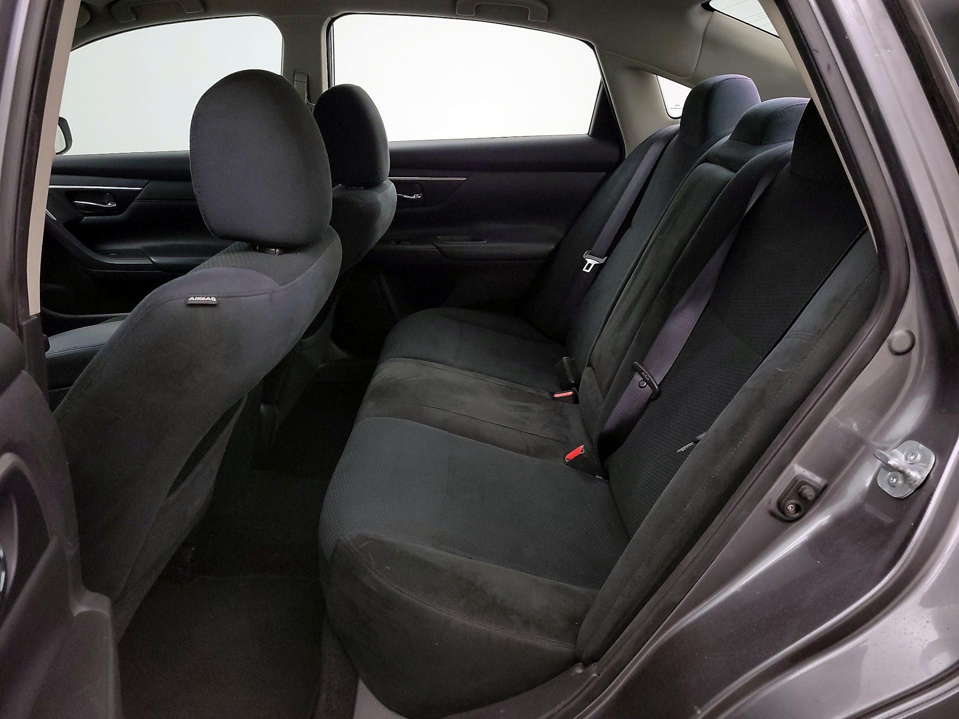 Thumbnail: 2015 Nissan Altima - 19