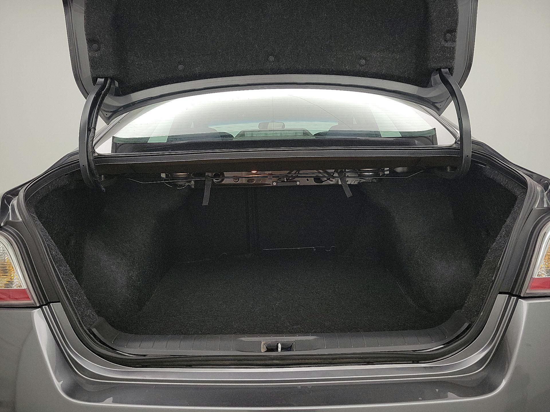 Thumbnail: 2015 Nissan Altima - 20