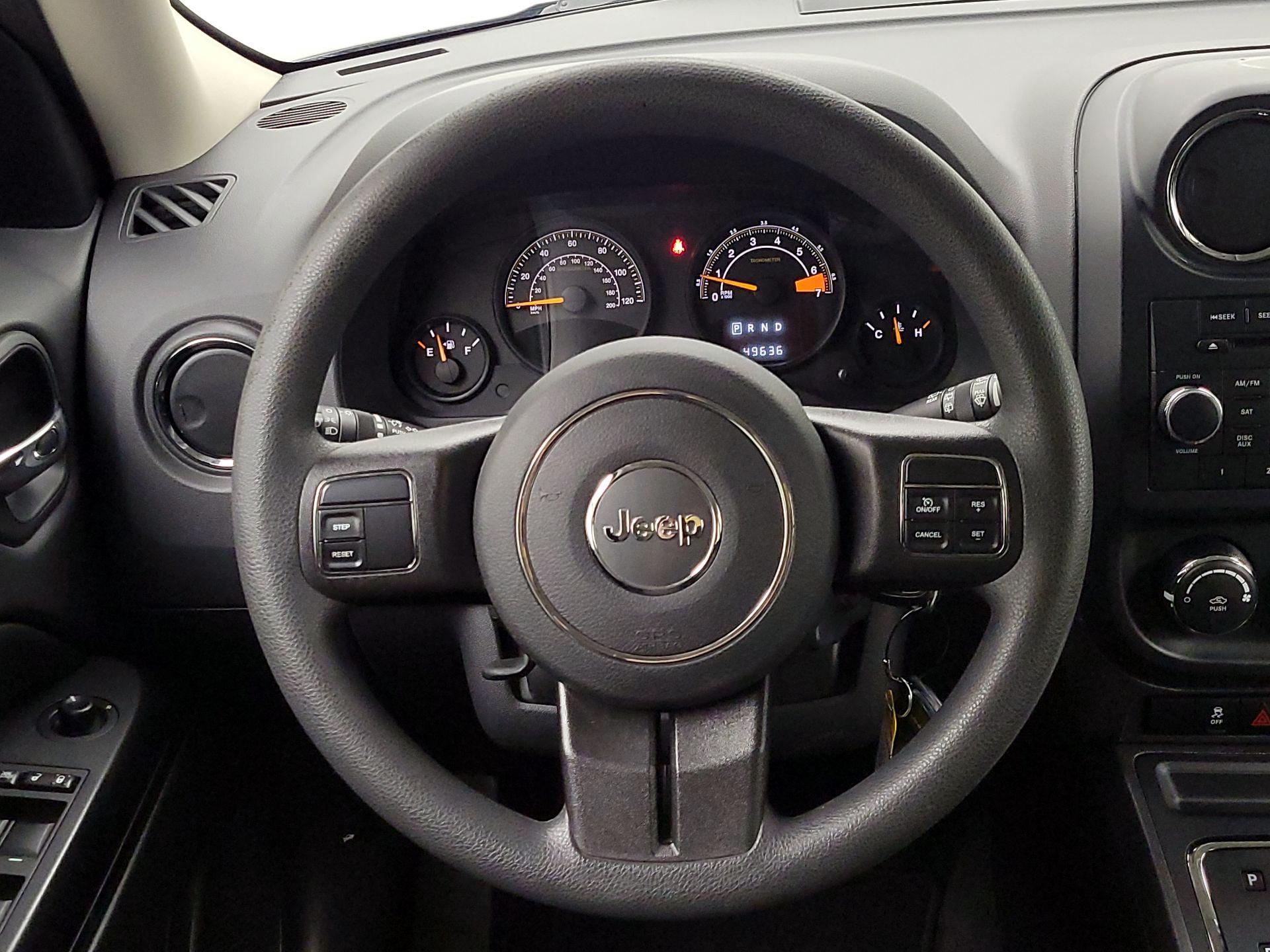 Thumbnail: 2017 Jeep Patriot - 10