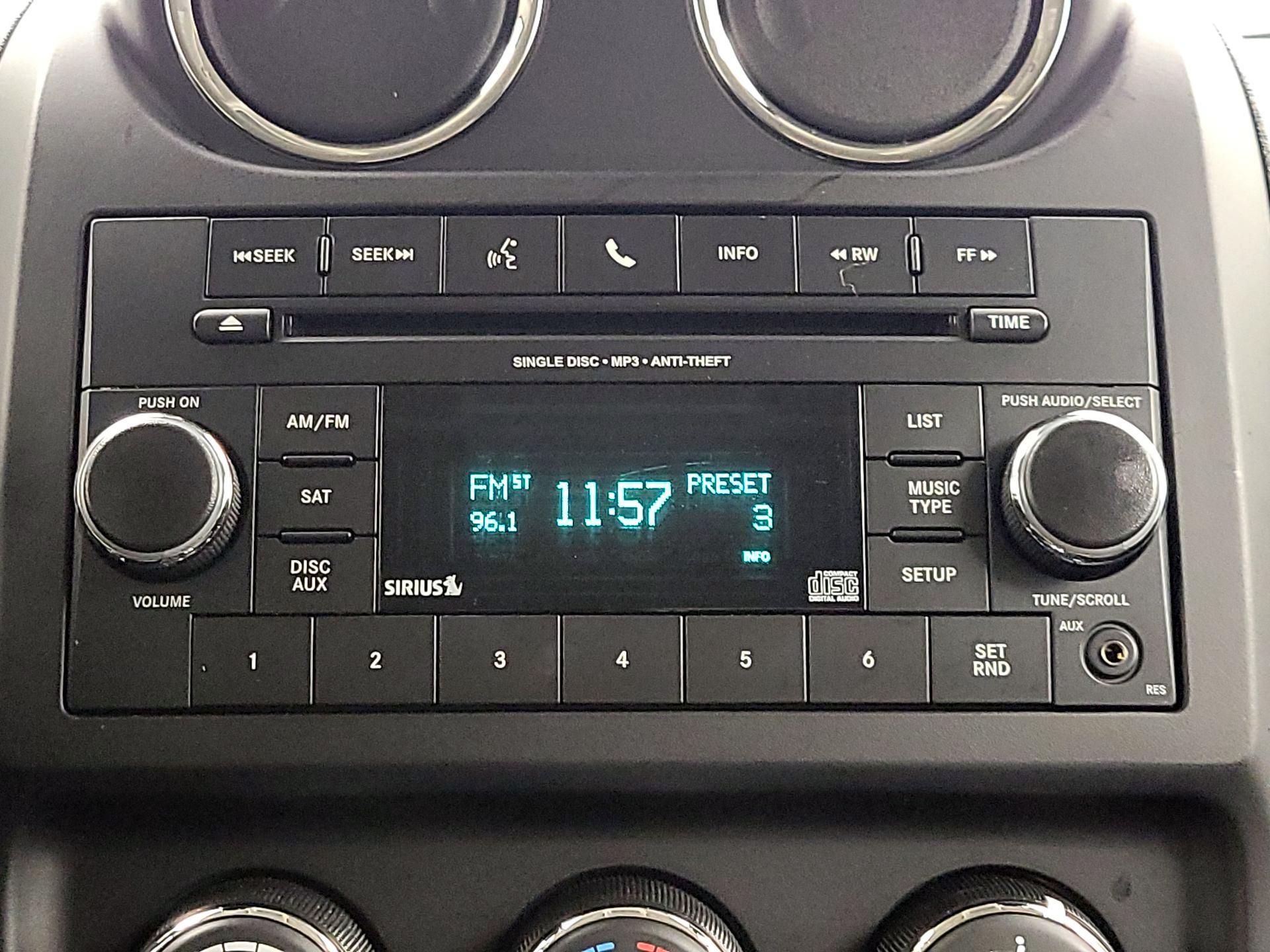 Thumbnail: 2017 Jeep Patriot - 13