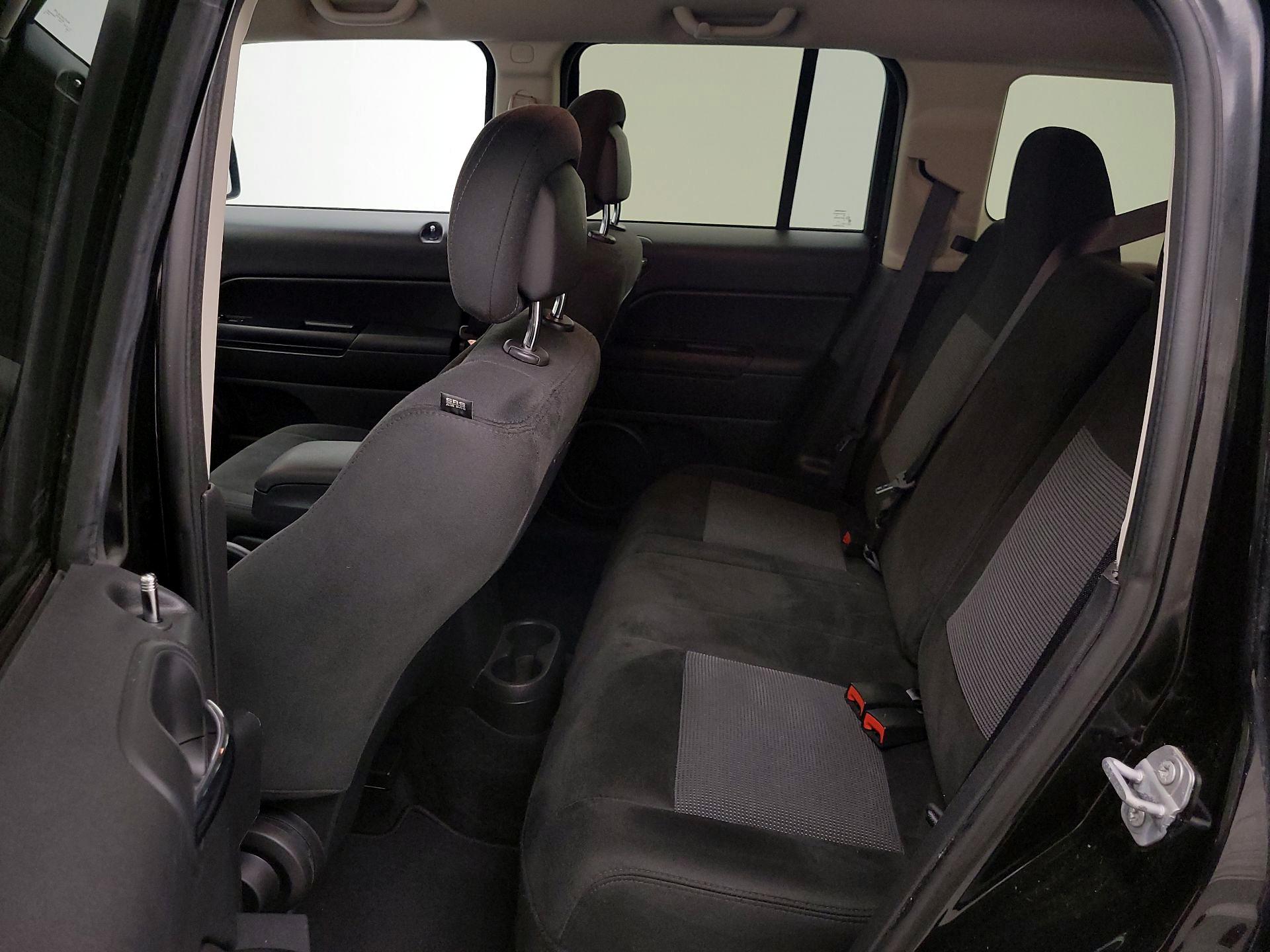 Thumbnail: 2017 Jeep Patriot - 17