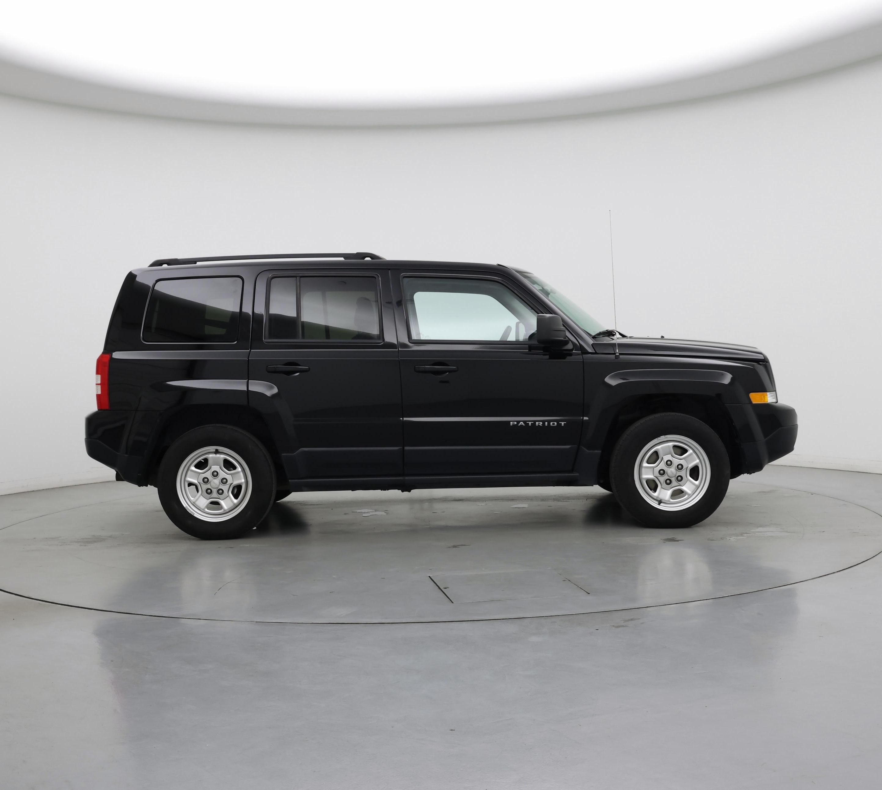 Thumbnail: 2017 Jeep Patriot - 7