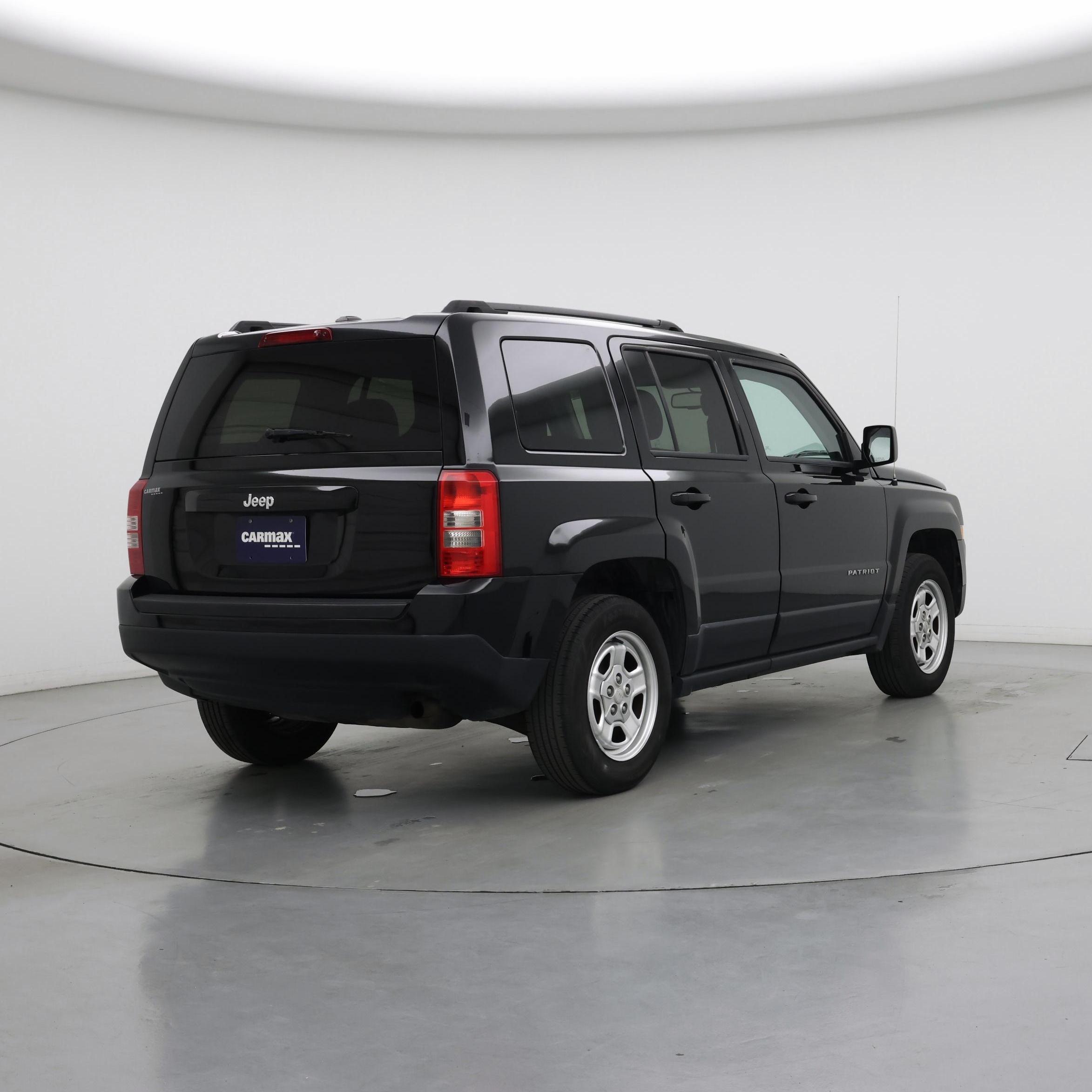 Thumbnail: 2017 Jeep Patriot - 8