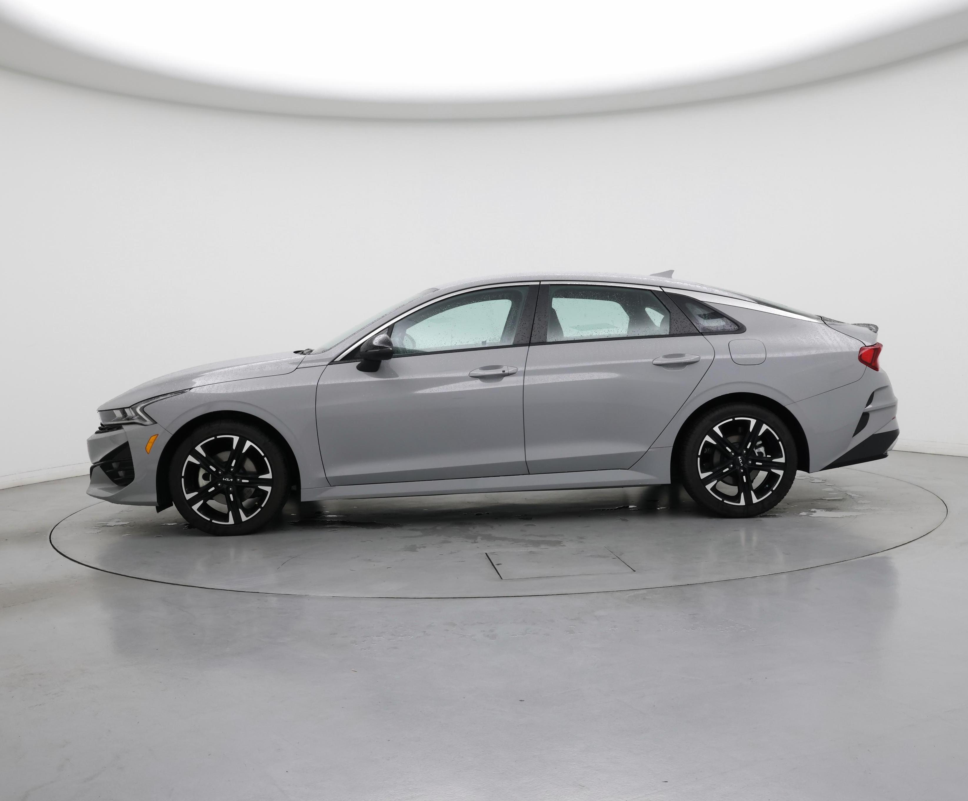 Thumbnail: 2023 Kia K5 - 3