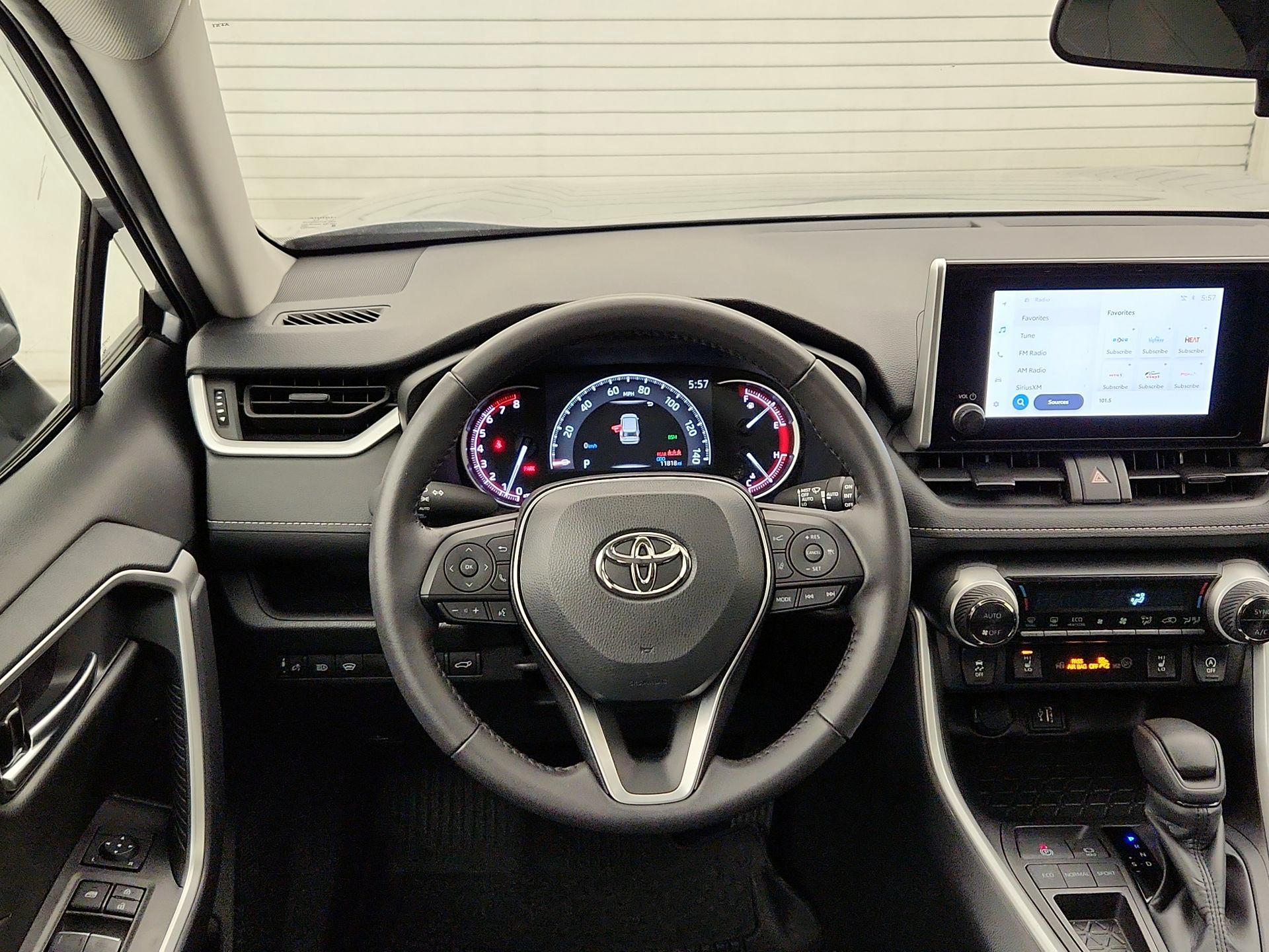 Thumbnail: 2024 Toyota RAV4 - 10