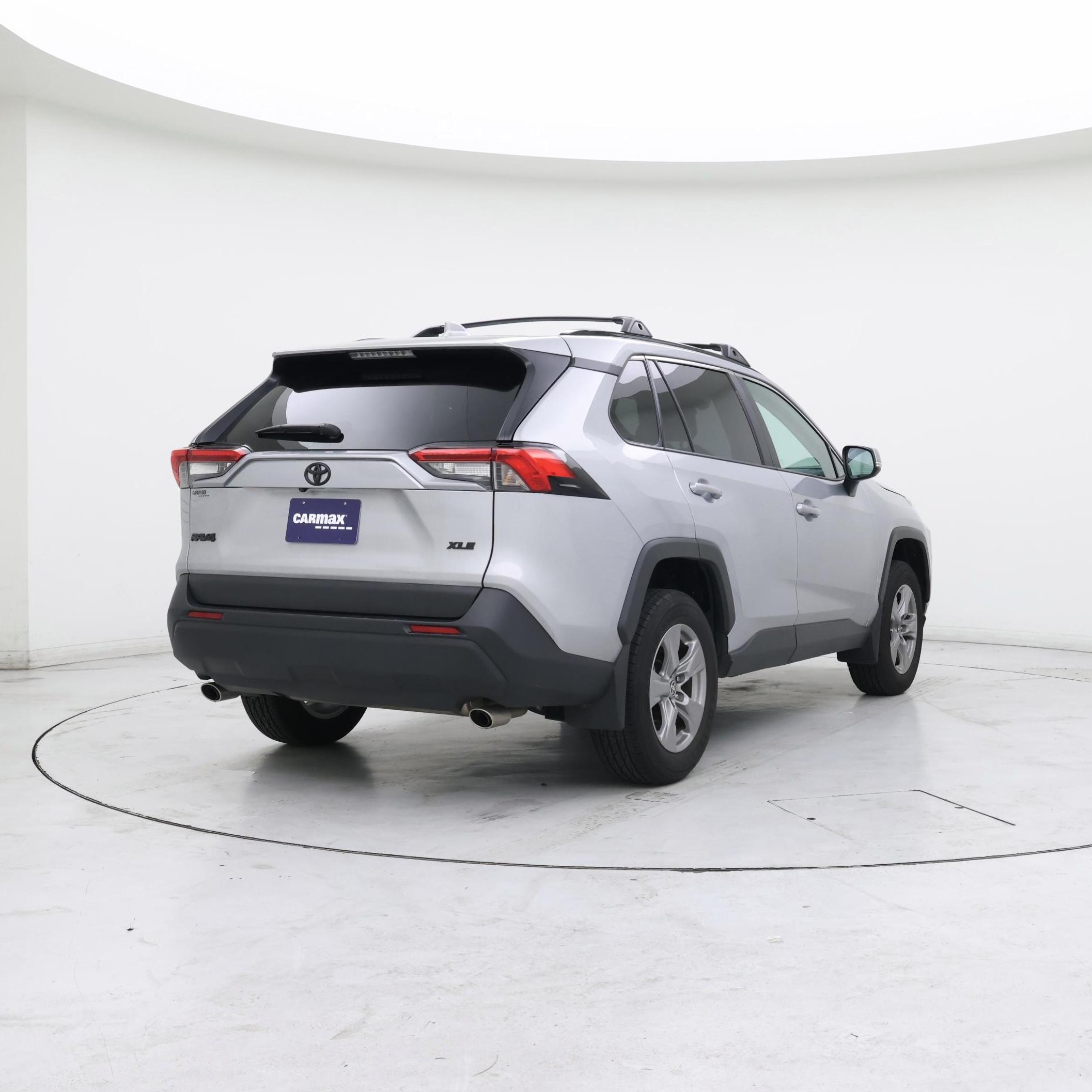 Thumbnail: 2024 Toyota RAV4 - 8