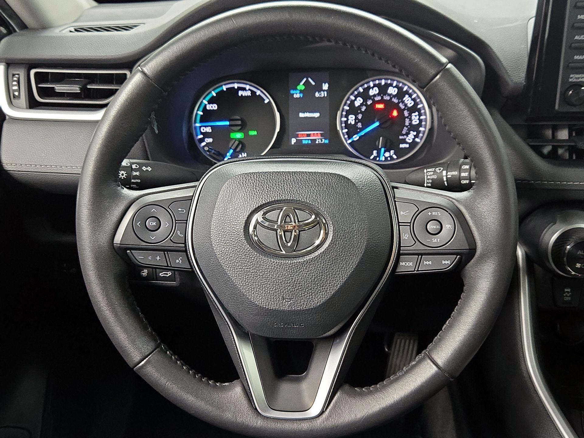 Thumbnail: 2022 Toyota RAV4 - 10