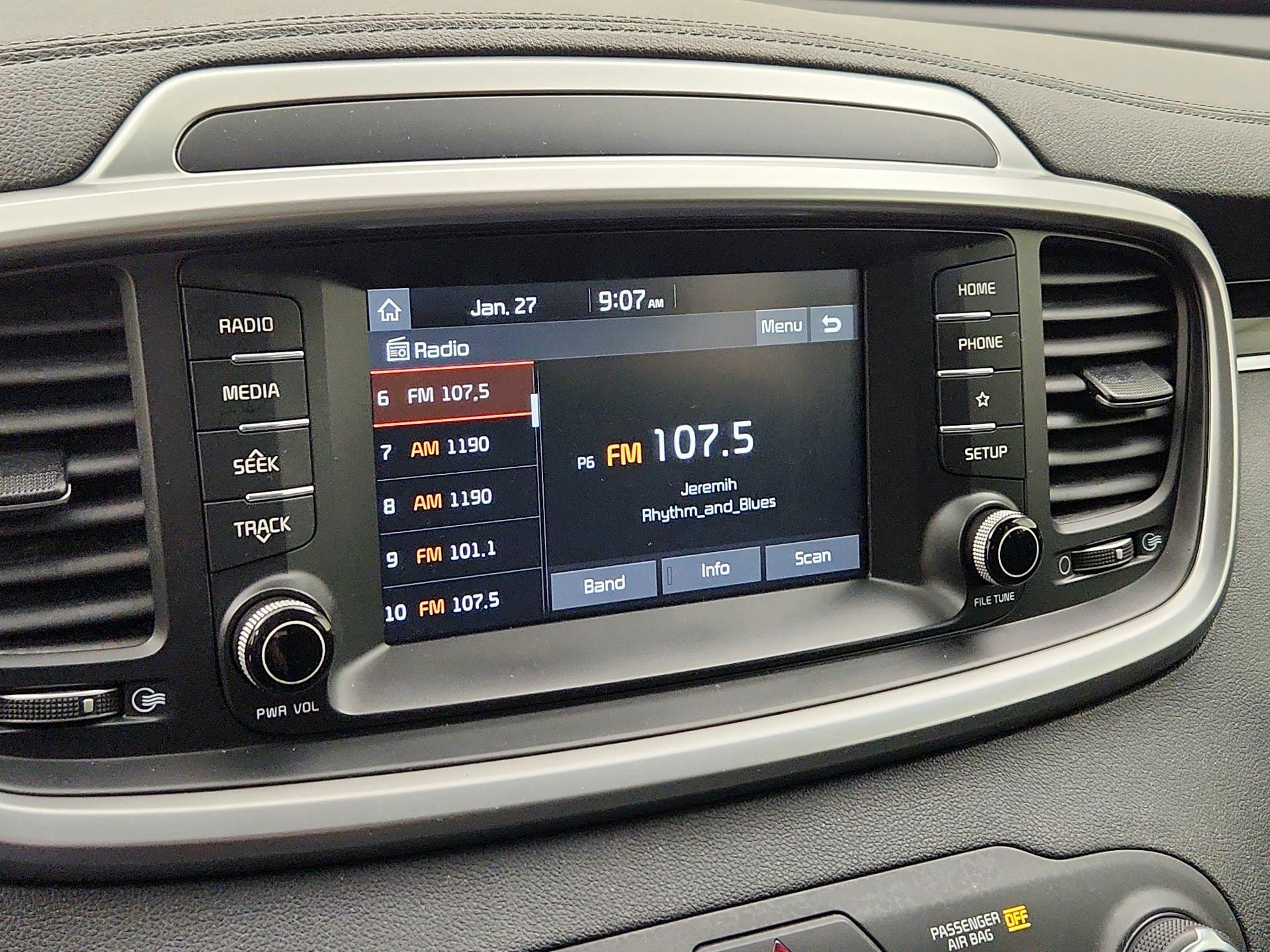 Thumbnail: 2020 Kia Sorento - 15