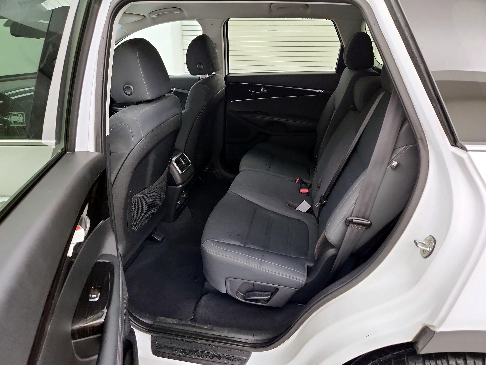 Thumbnail: 2020 Kia Sorento - 19