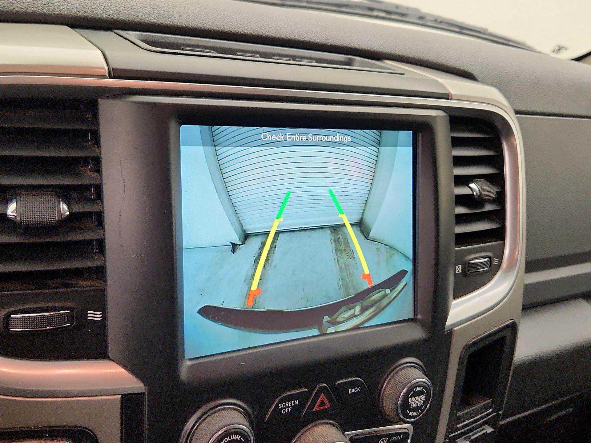 Thumbnail: 2019 RAM 1500 Classic - 14