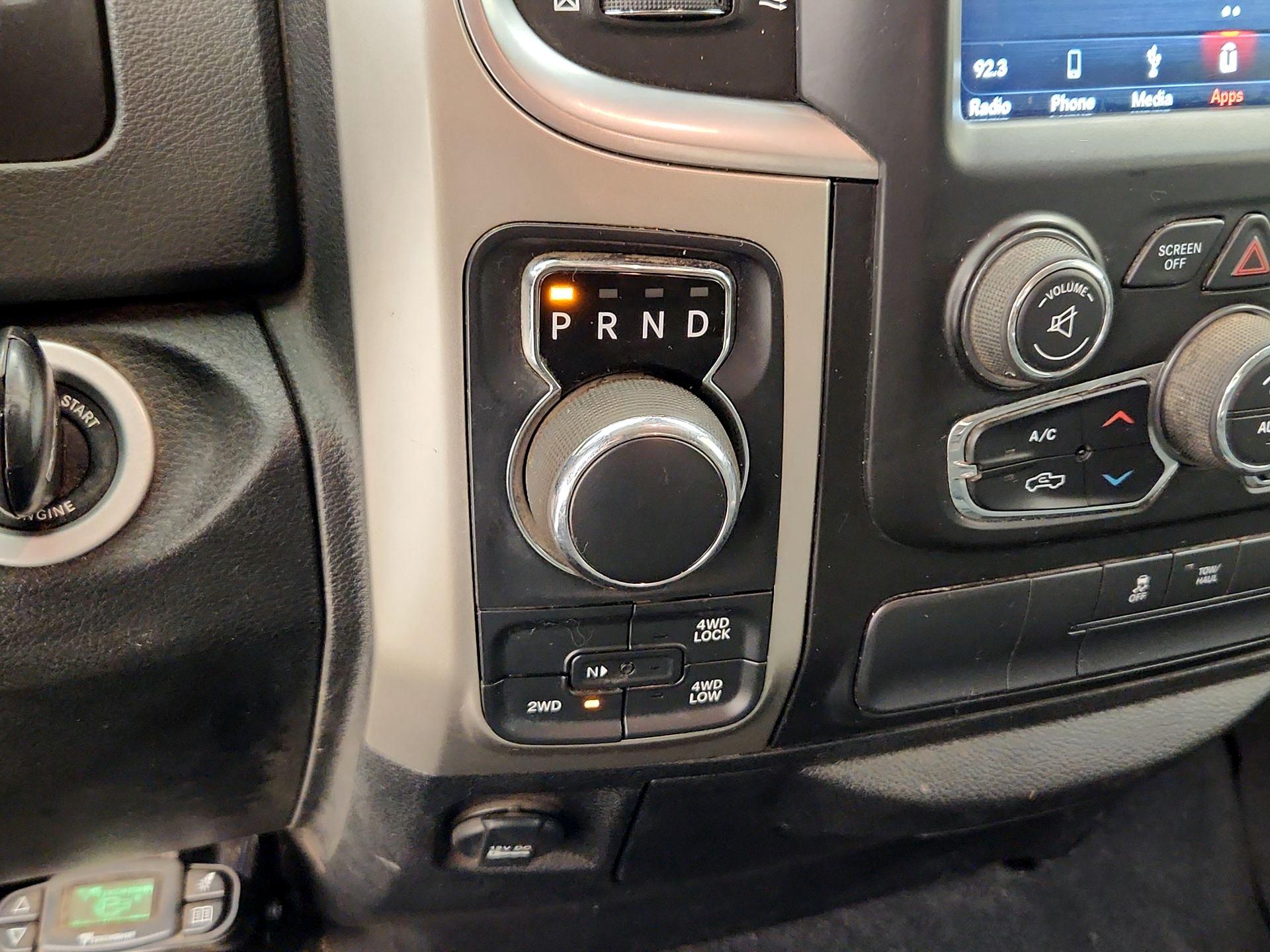 Thumbnail: 2019 RAM 1500 Classic - 17