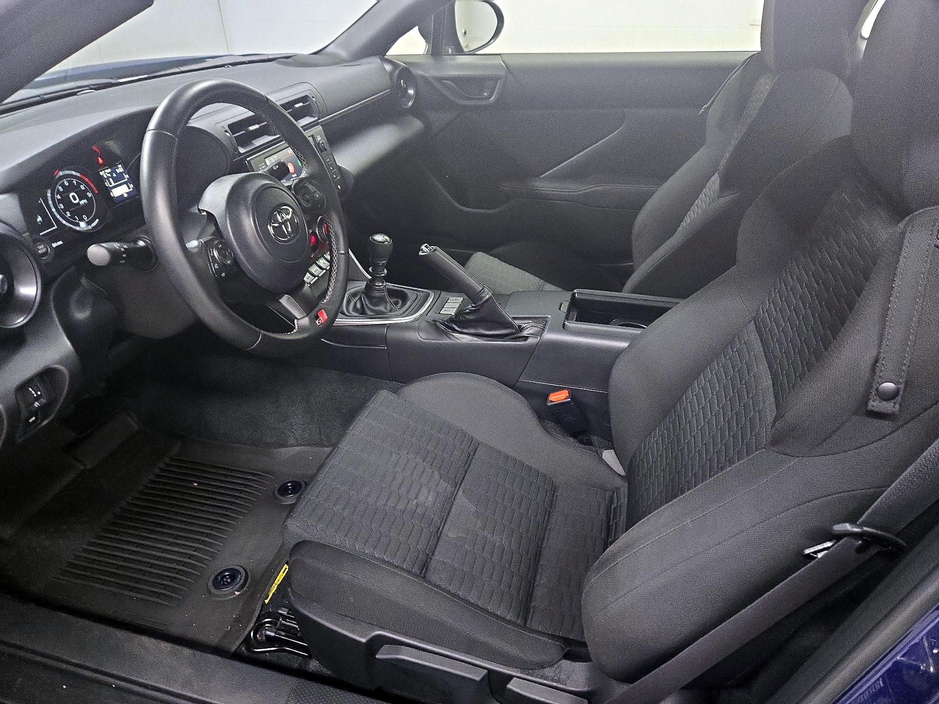 Thumbnail: 2024 Toyota GR86 - 11