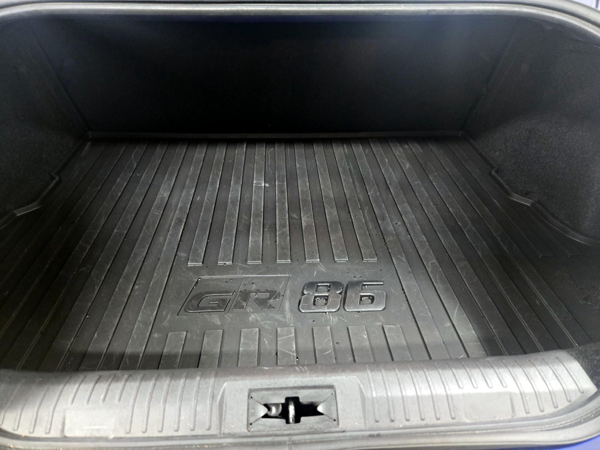 Thumbnail: 2024 Toyota GR86 - 20