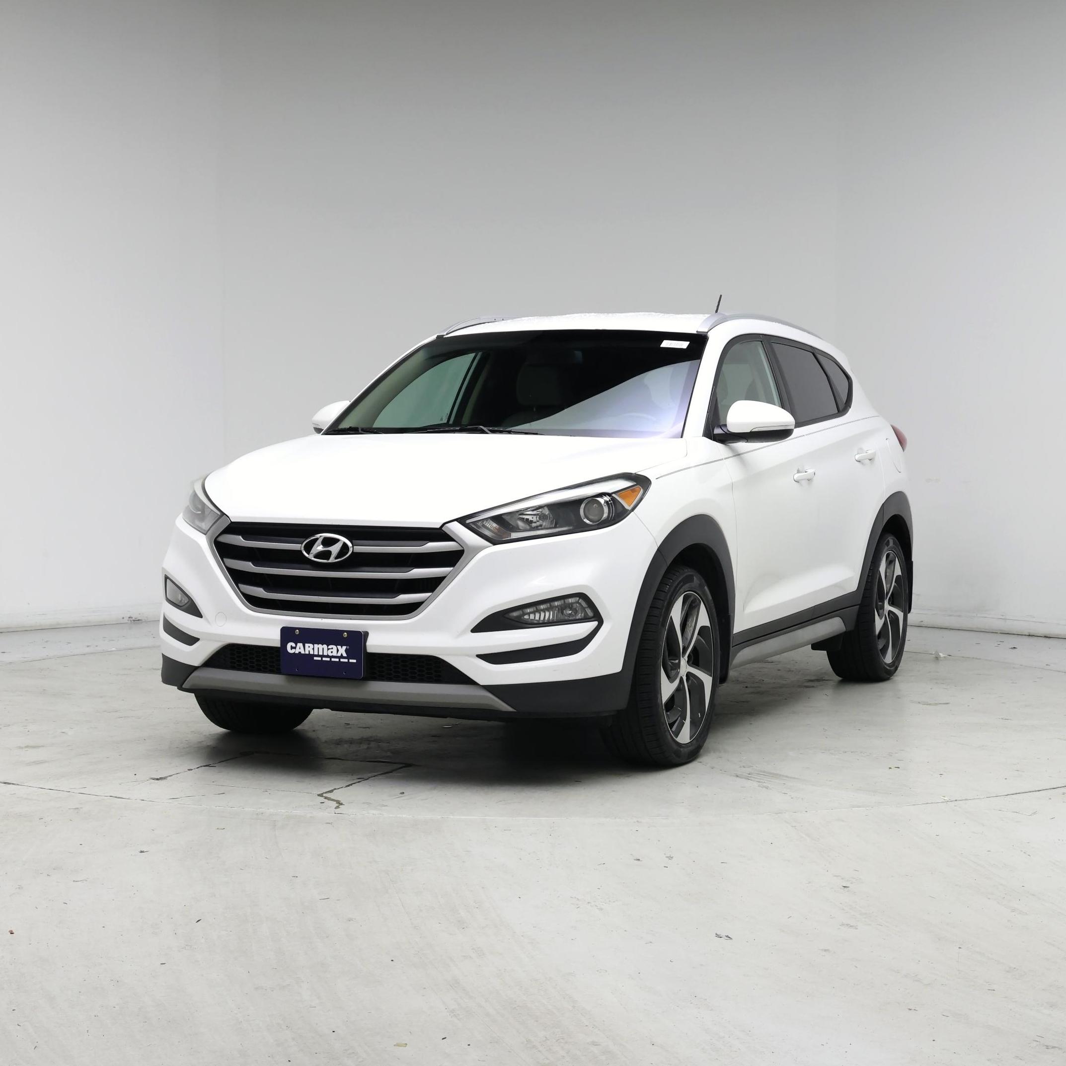 Thumbnail: 2017 Hyundai Tucson - 4