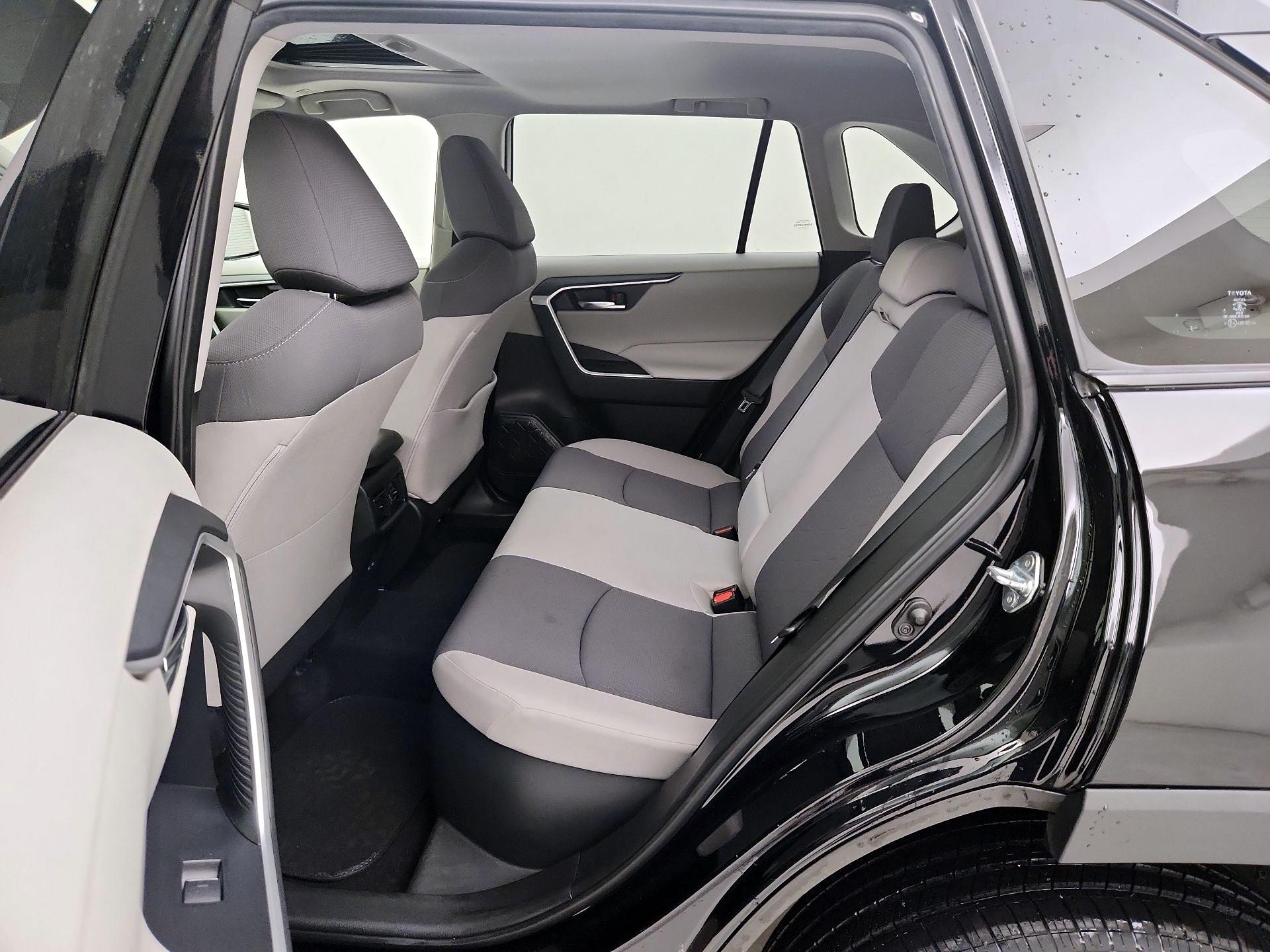 Thumbnail: 2023 Toyota RAV4 - 20