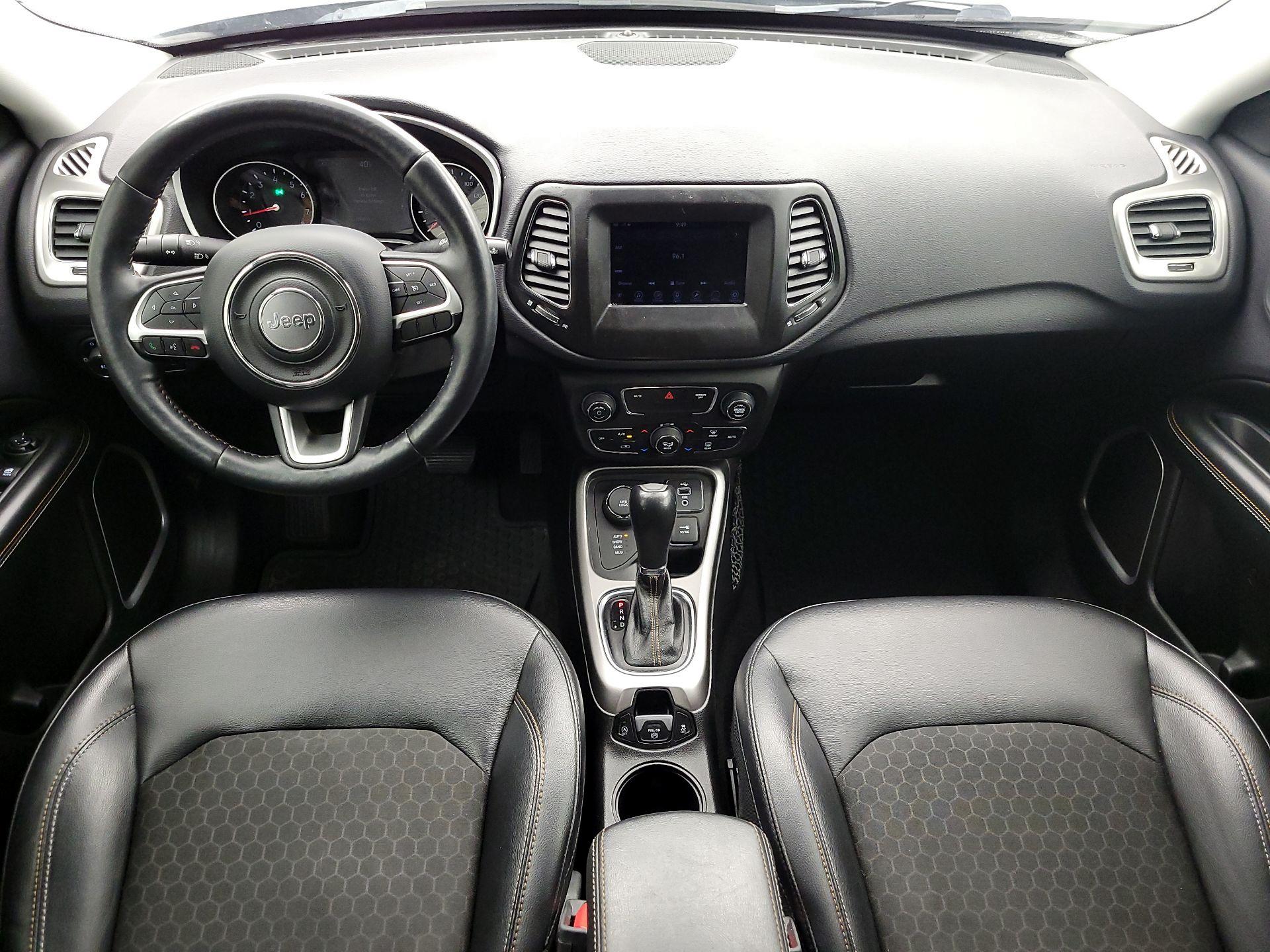 Thumbnail: 2017 Jeep Compass - 9