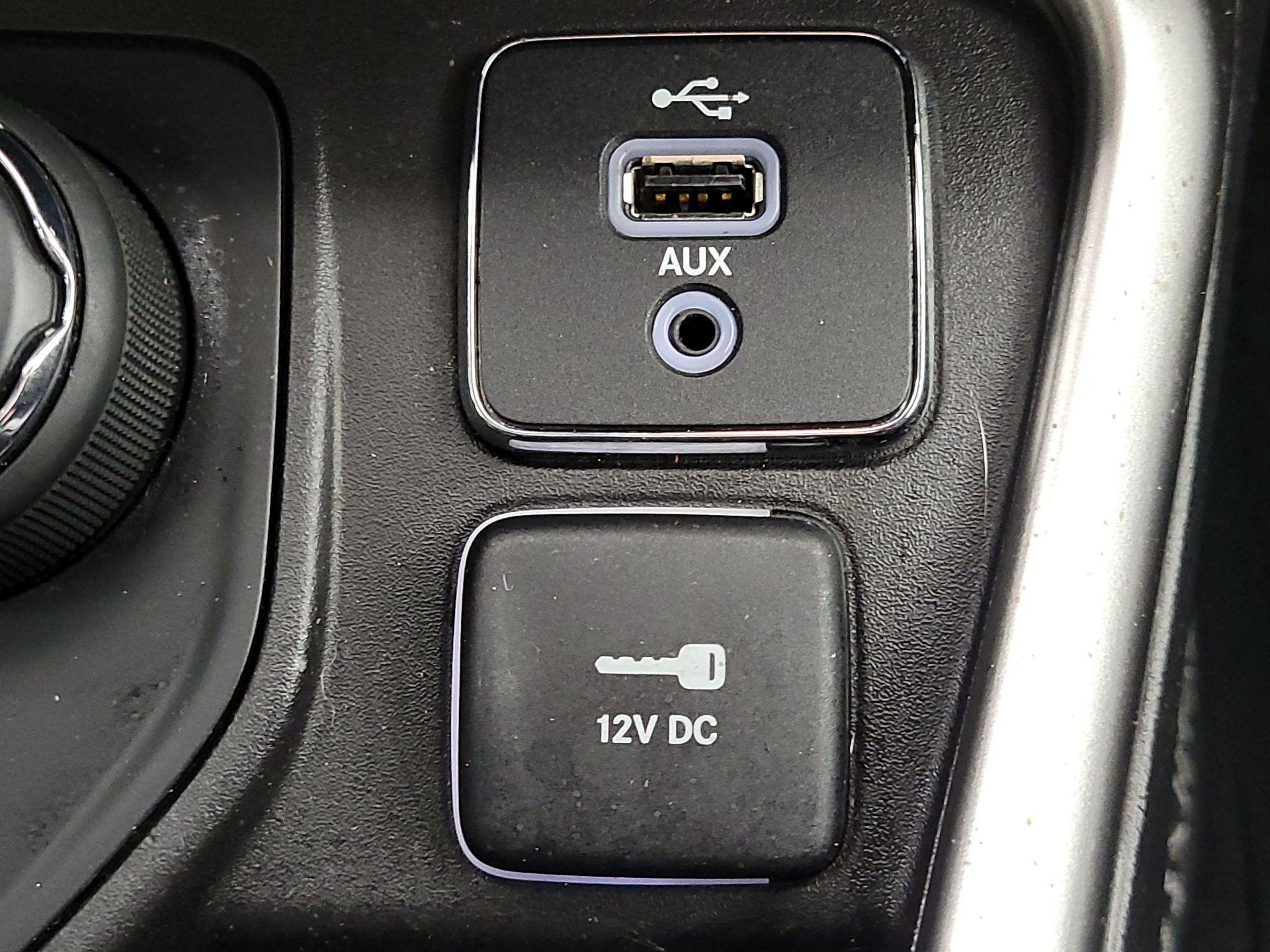 Thumbnail: 2017 Jeep Compass - 18