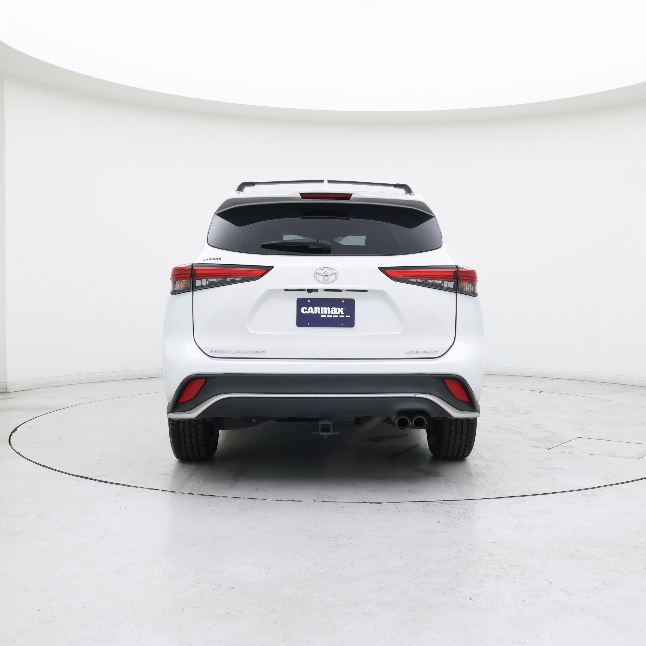 Thumbnail: 2023 Toyota Highlander - 6