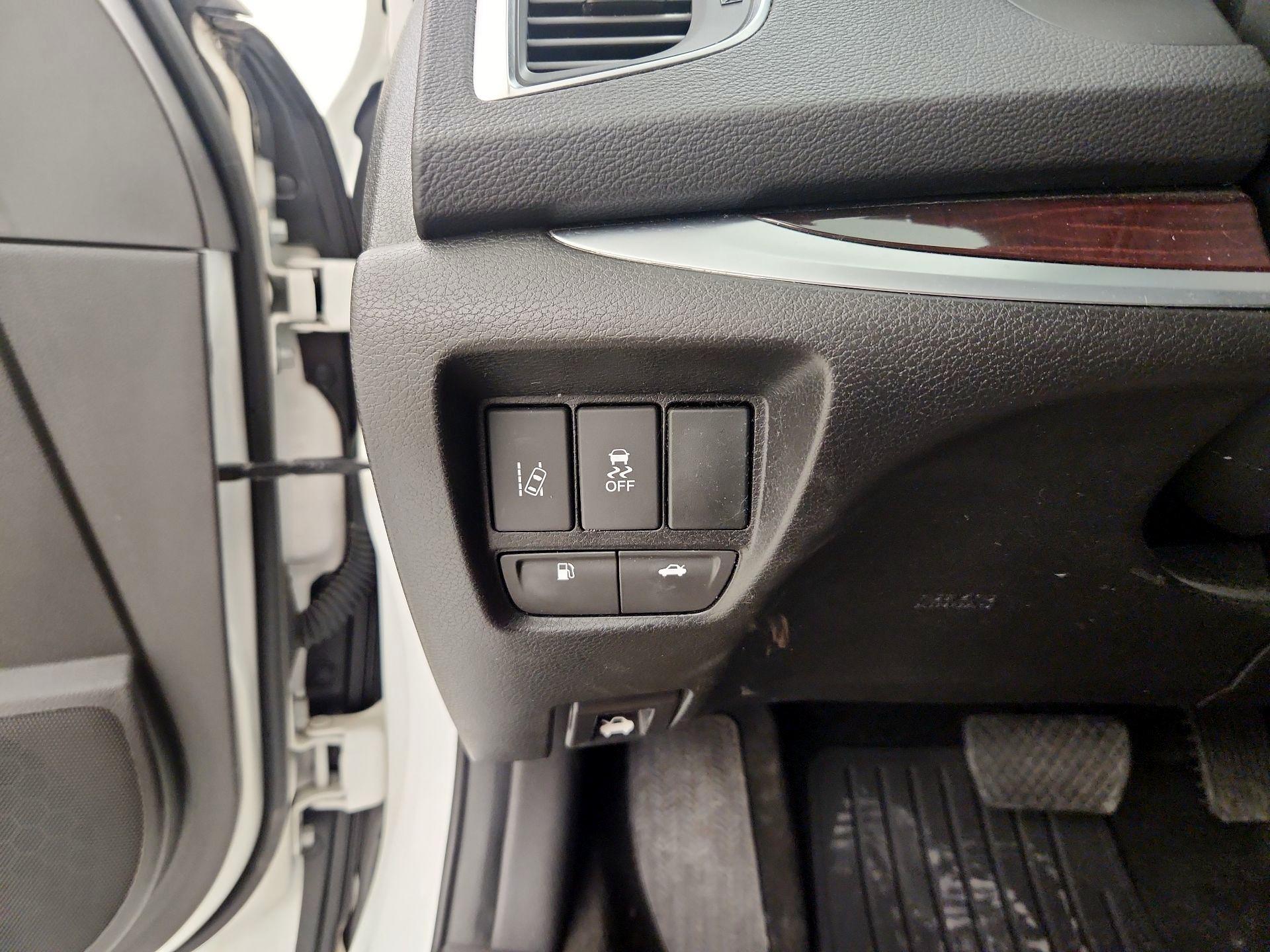 Thumbnail: 2015 Acura TLX - 13