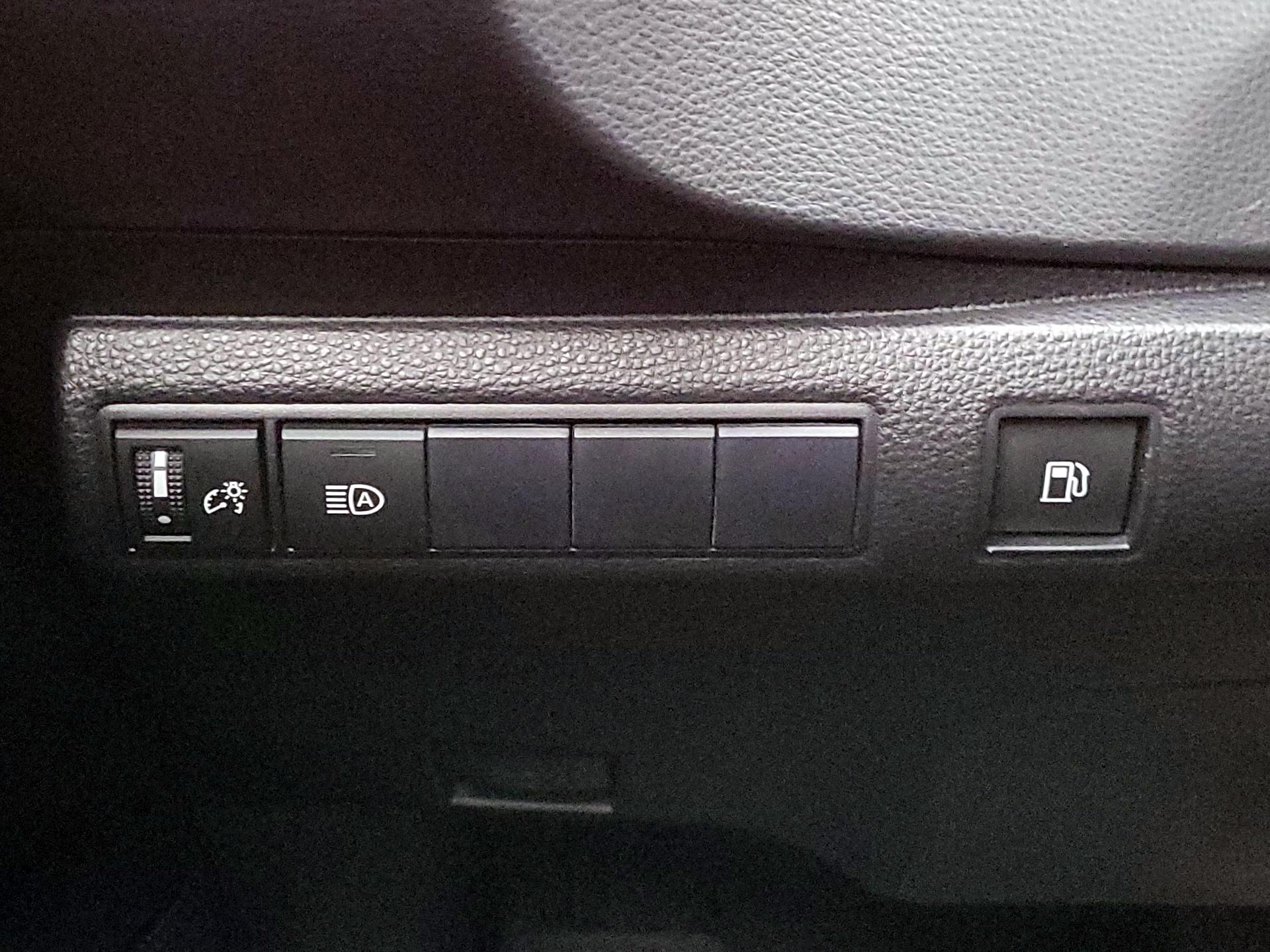 Thumbnail: 2021 Toyota Corolla - 13