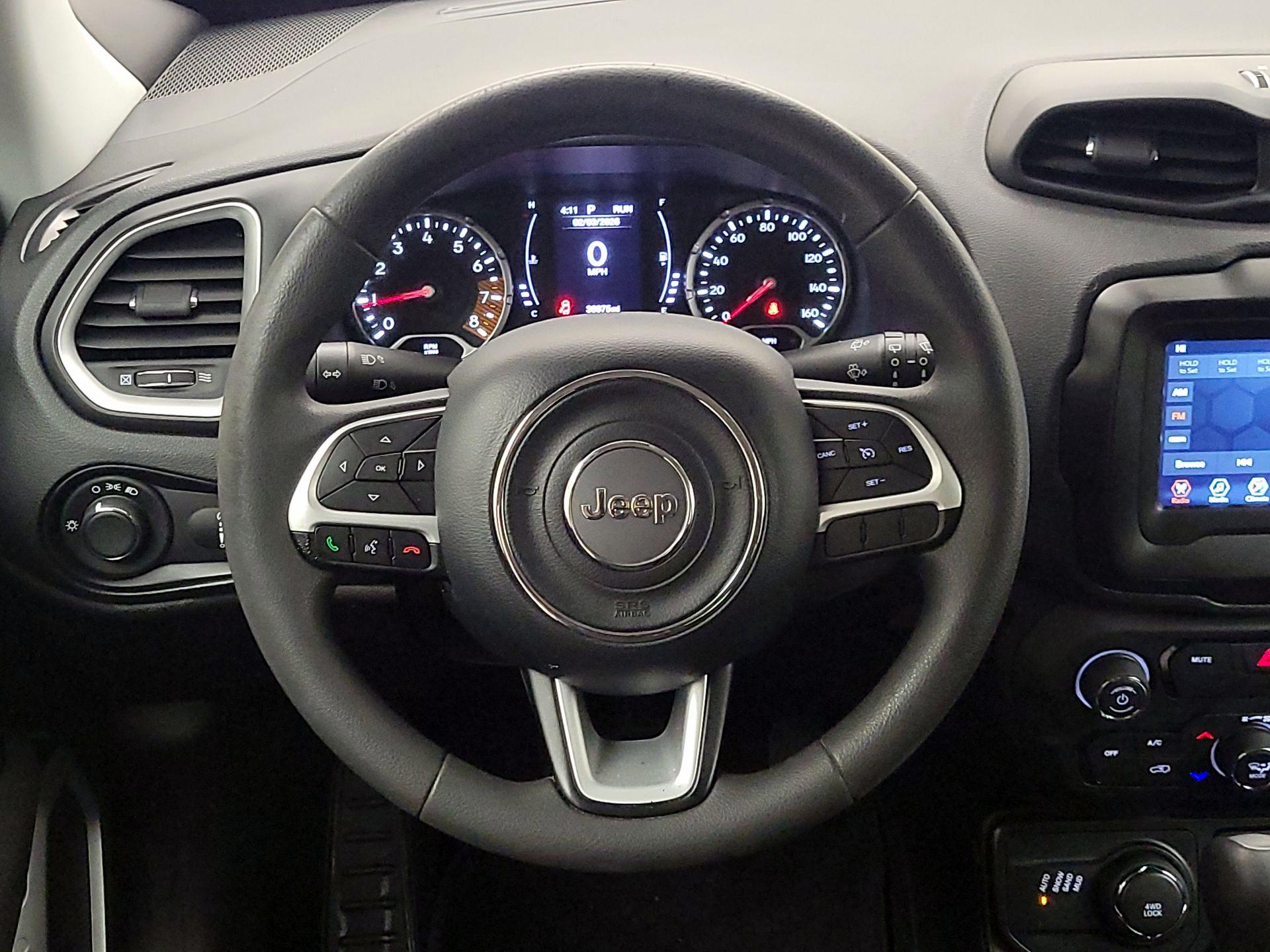 Thumbnail: 2021 Jeep Renegade - 10