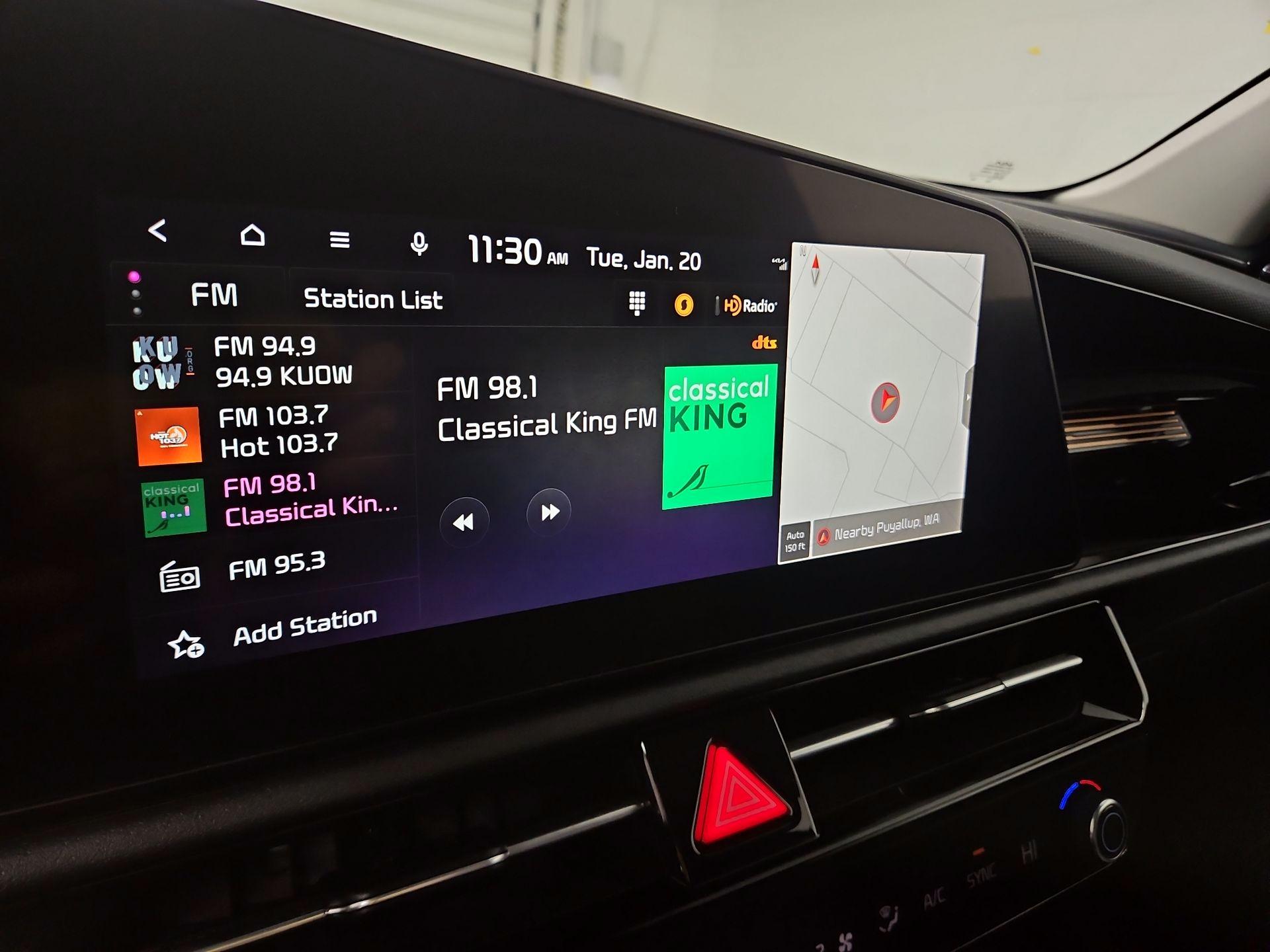 Thumbnail: 2023 Kia Niro - 16