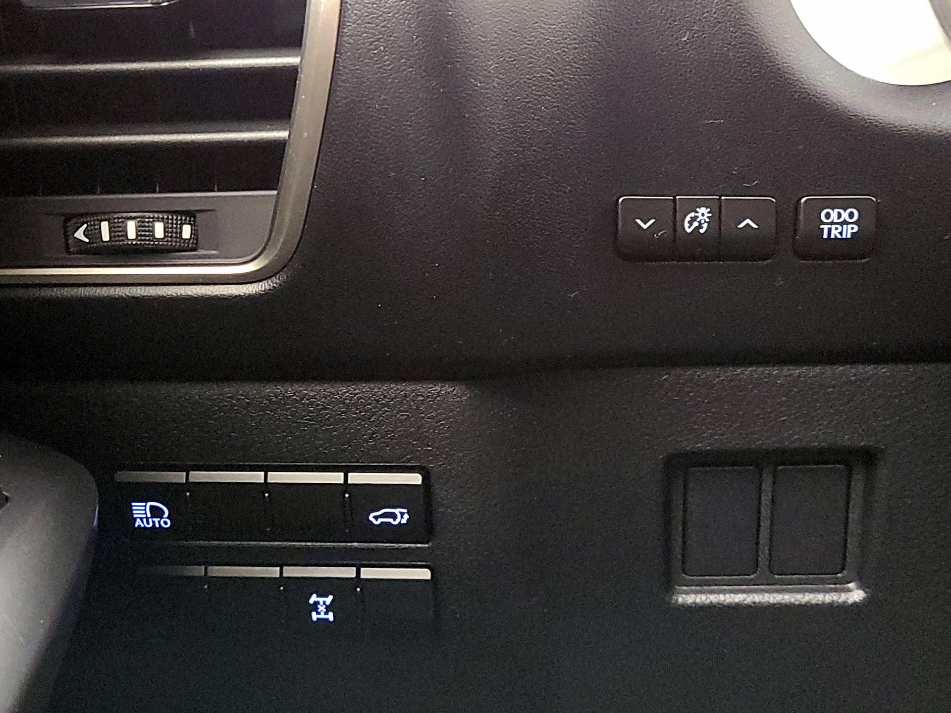 Thumbnail: 2020 Lexus NX - 13