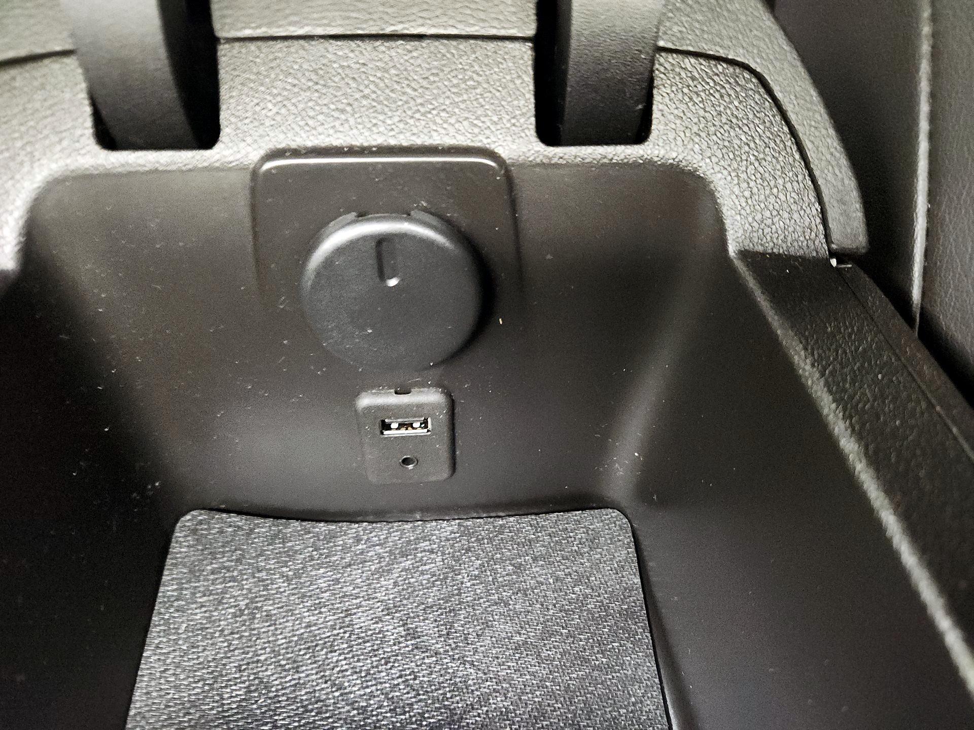 Thumbnail: 2014 Chevrolet Camaro - 19