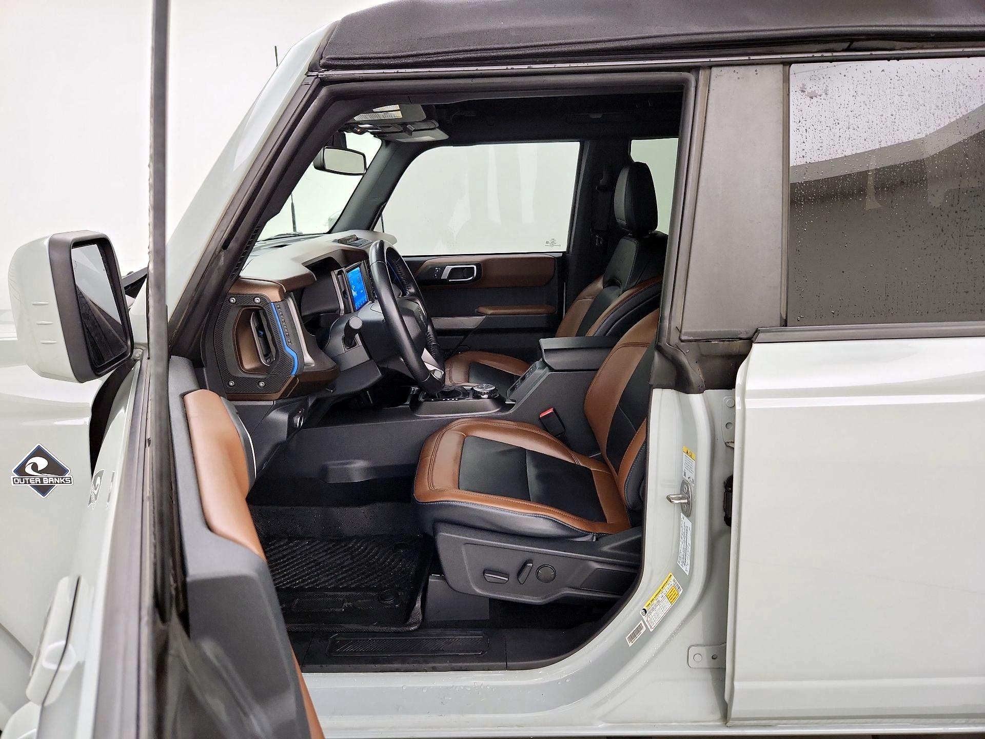 Thumbnail: 2022 Ford Bronco - 11