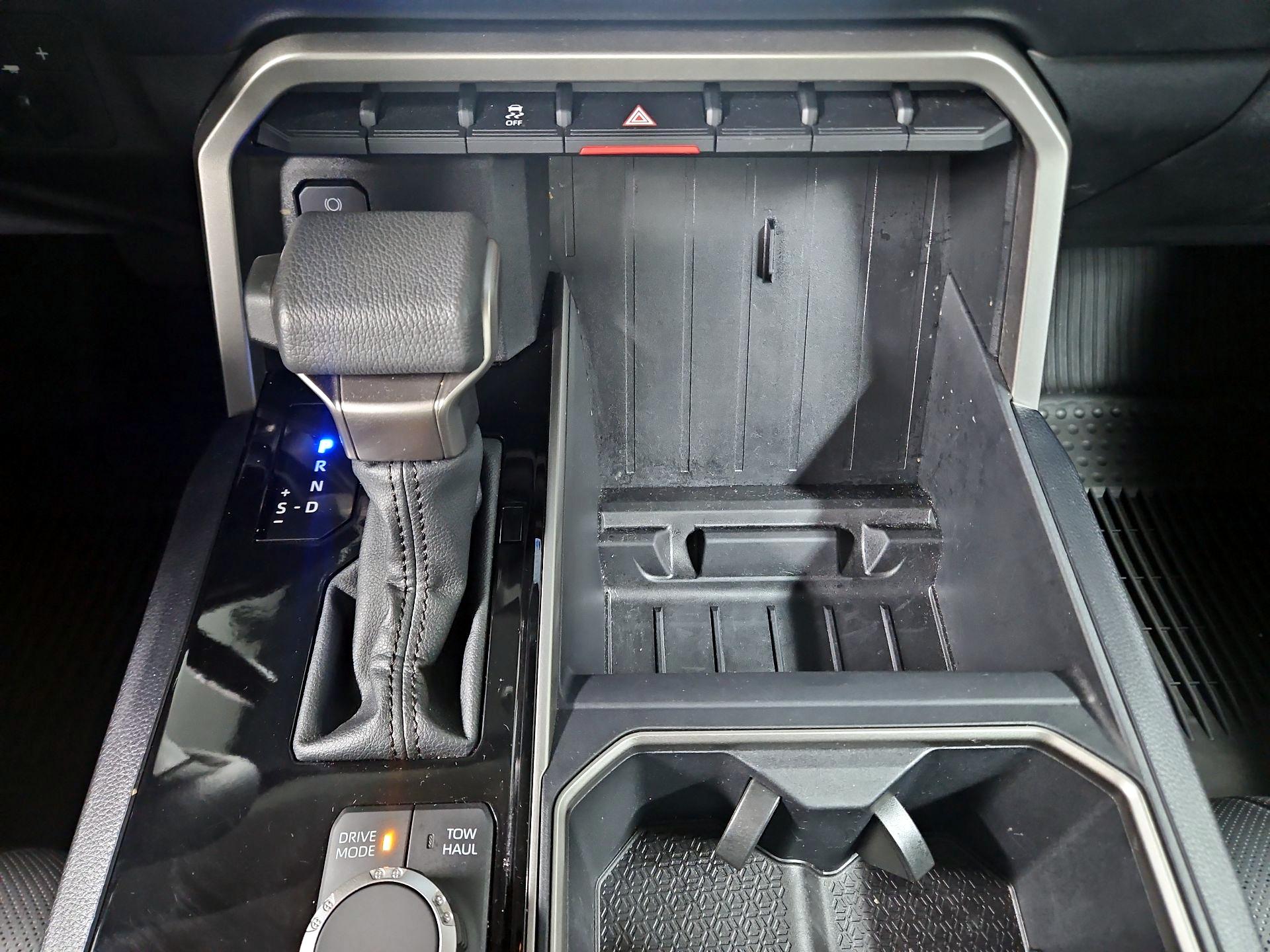 Thumbnail: 2023 Toyota Tundra - 17