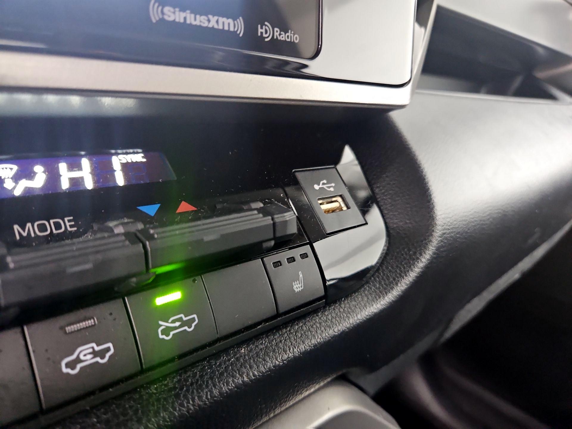 Thumbnail: 2023 Toyota Tundra - 18