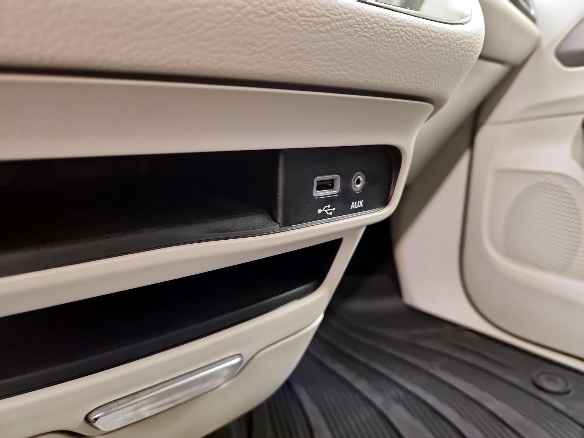 Thumbnail: 2020 Chrysler Pacifica - 18