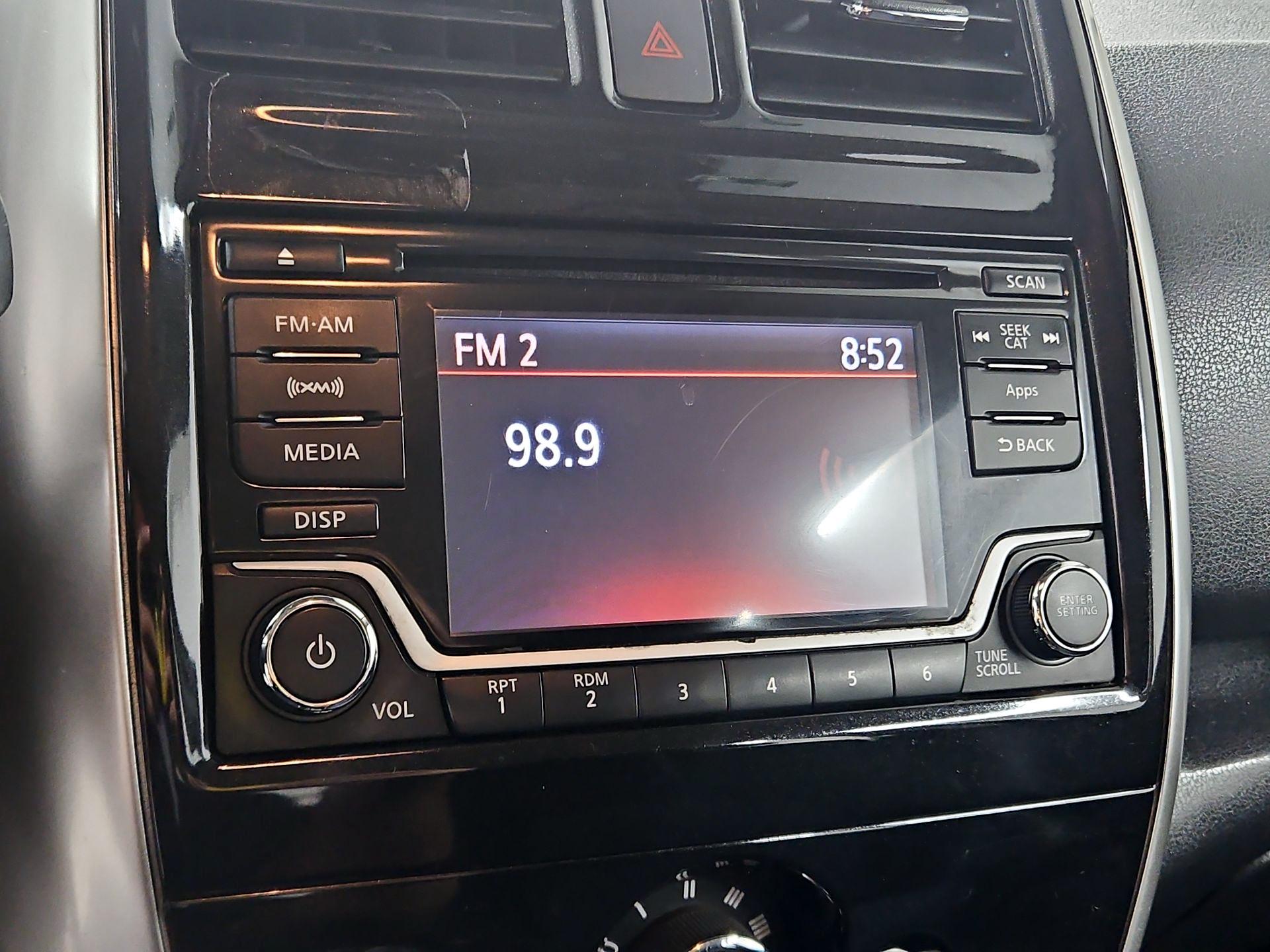 Thumbnail: 2016 Nissan Versa Note - 15