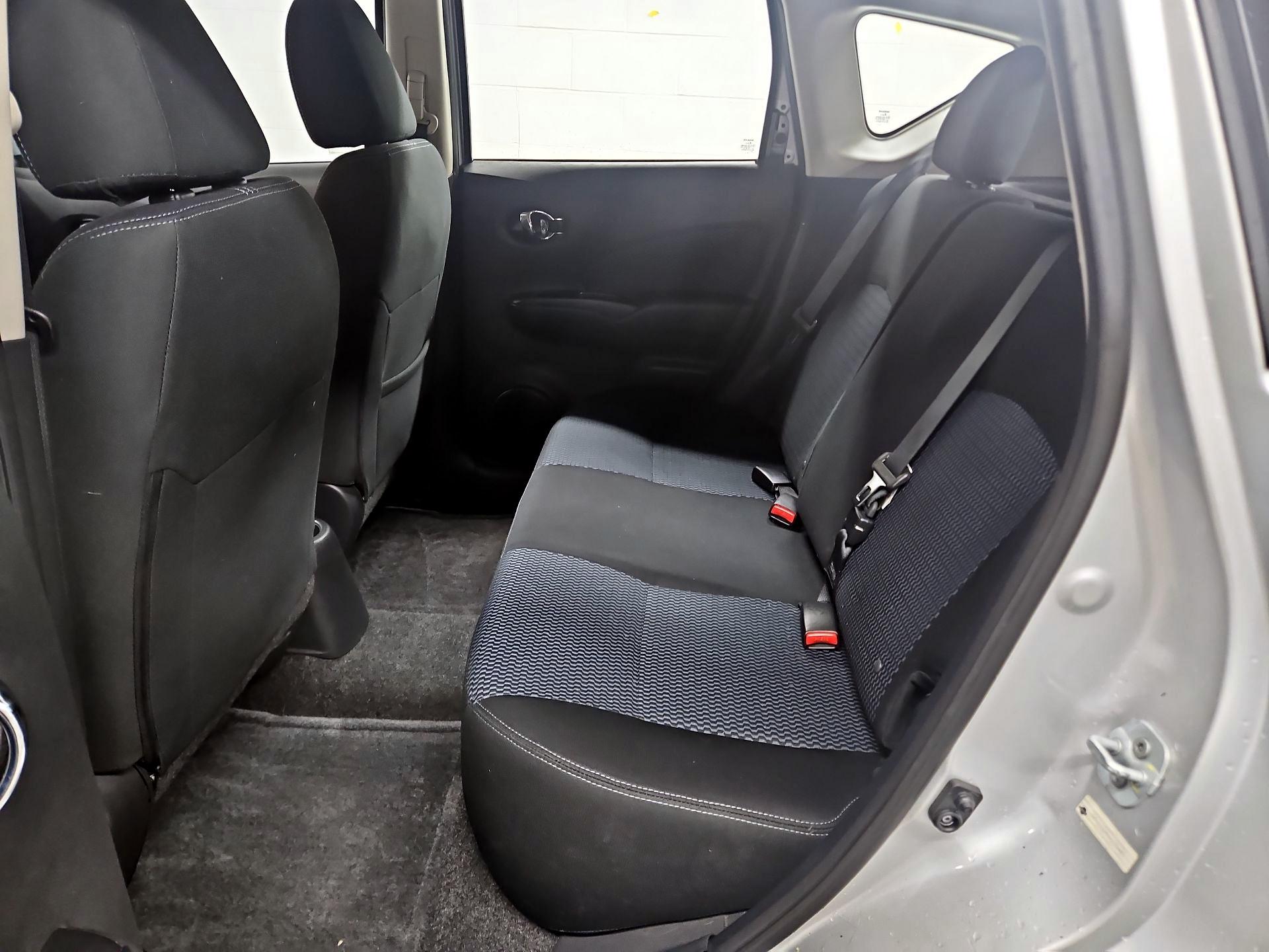 Thumbnail: 2016 Nissan Versa Note - 19