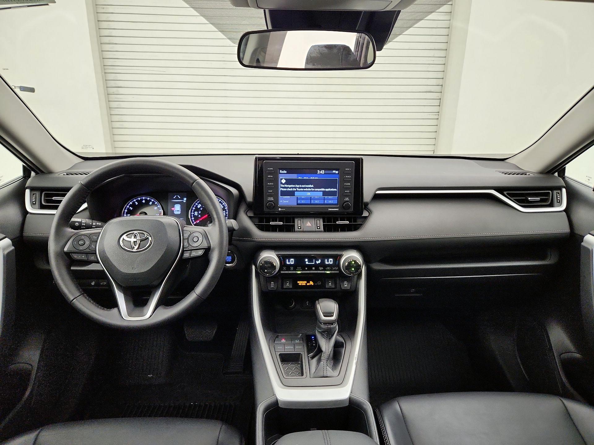 Thumbnail: 2022 Toyota RAV4 - 9